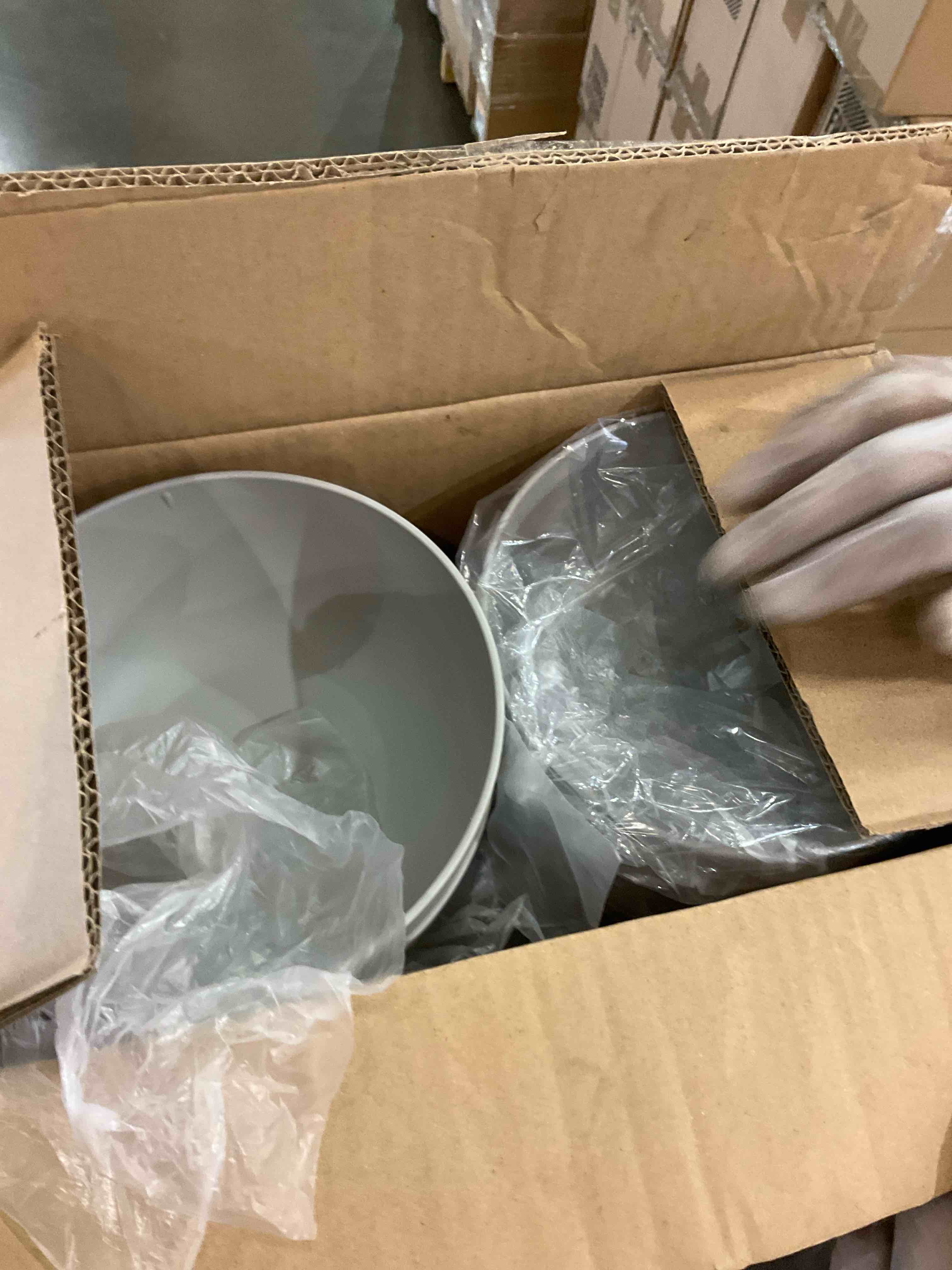https://s3.amazonaws.com/lotting-images-prod/BargainHunt/BHL00146002_1715701592337.jpeg