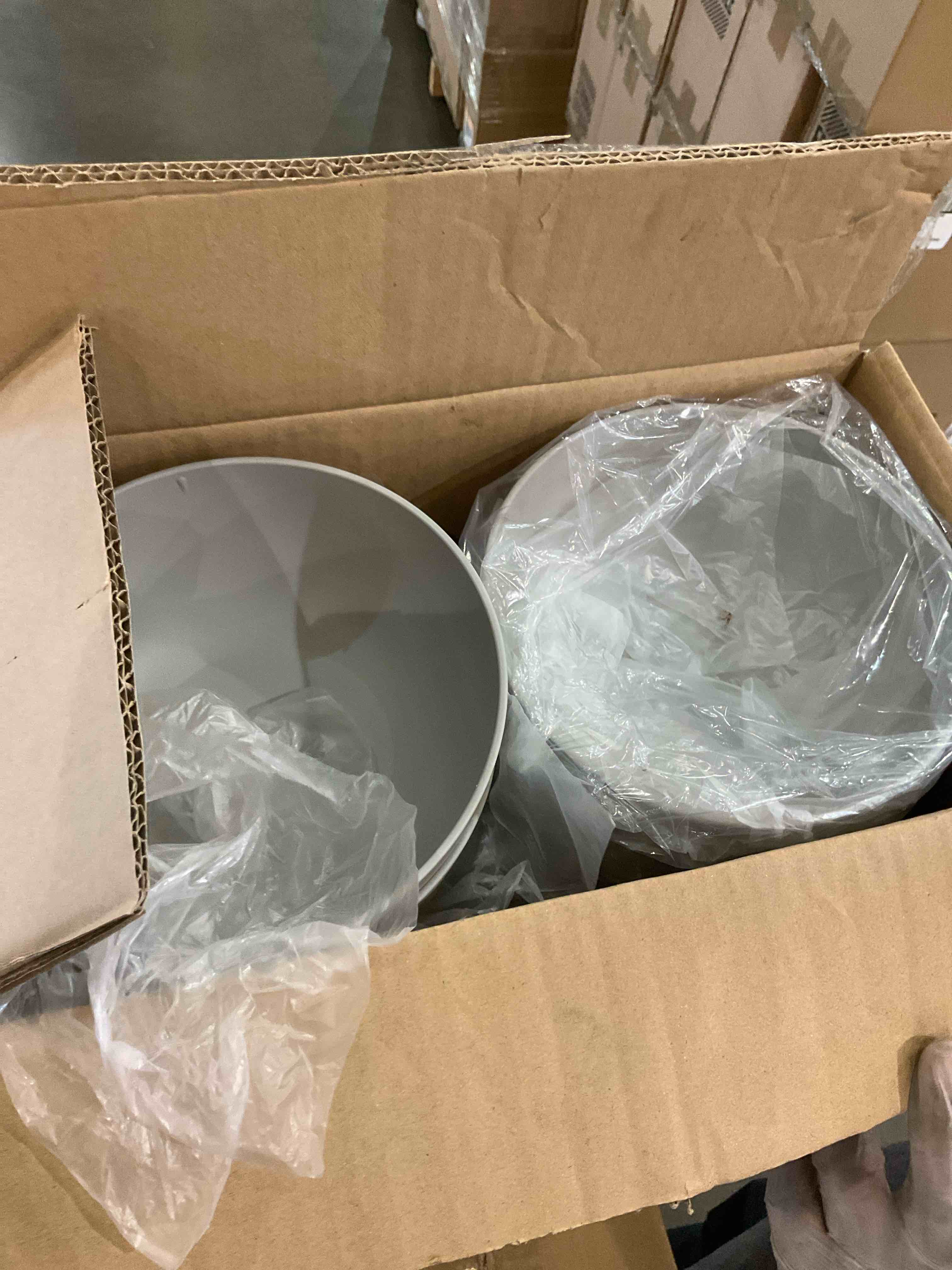 https://s3.amazonaws.com/lotting-images-prod/BargainHunt/BHL00146003_1715701593323.jpeg