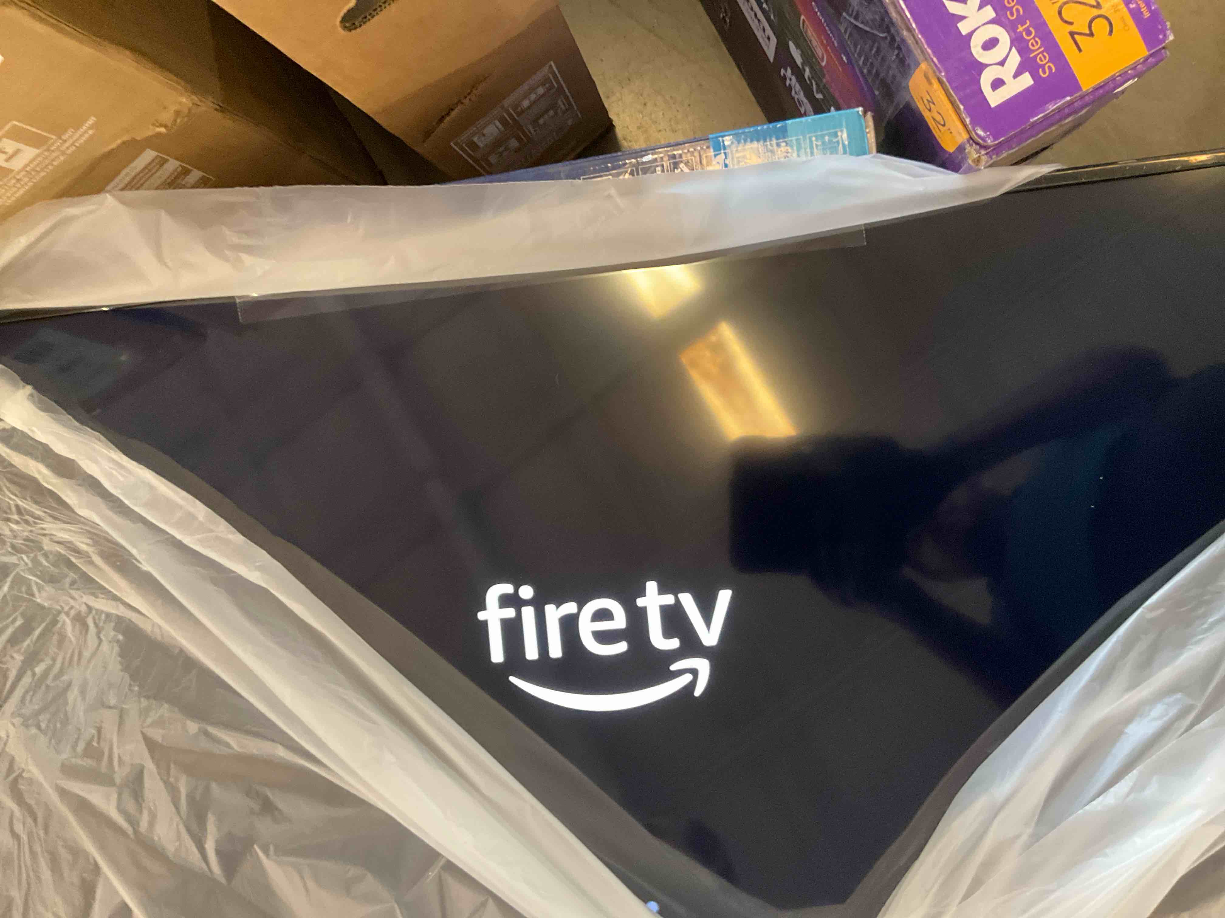 https://s3.amazonaws.com/lotting-images-prod/BargainHunt/BHL00146083_1715710989159.jpeg