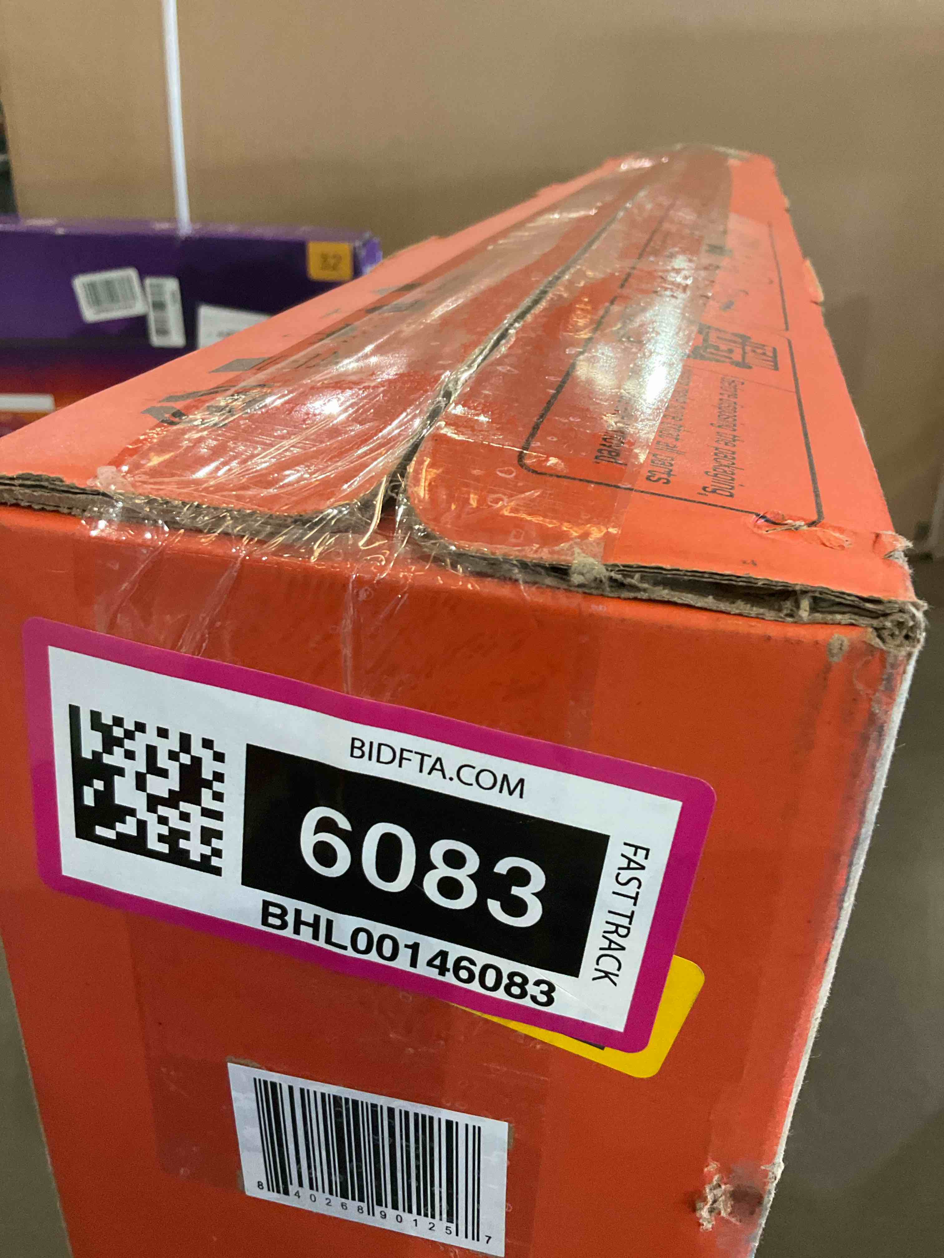 https://s3.amazonaws.com/lotting-images-prod/BargainHunt/BHL00146083_1715711113167.jpeg