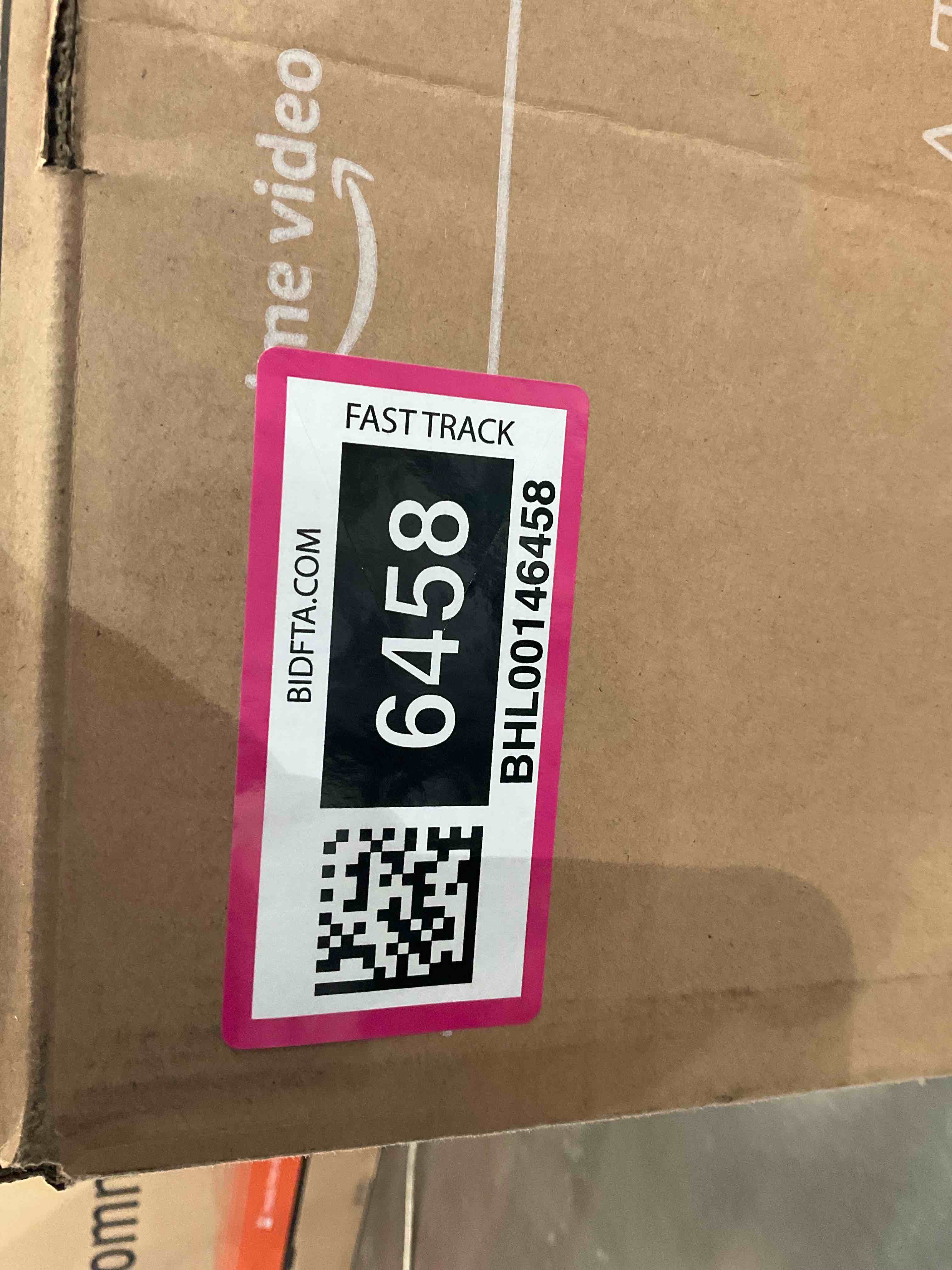 https://s3.amazonaws.com/lotting-images-prod/BargainHunt/BHL00146458_1715785282848.jpeg