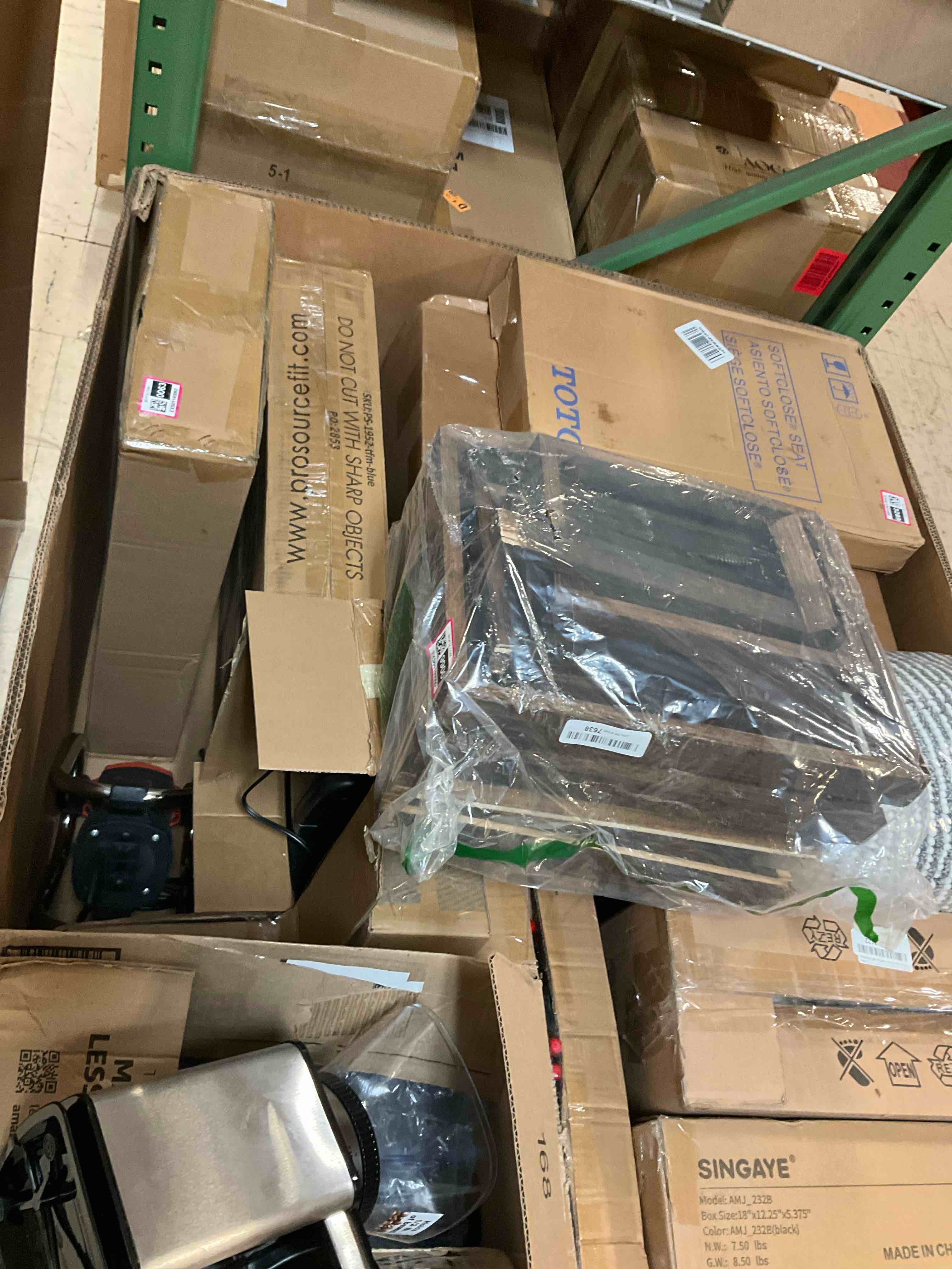 https://s3.amazonaws.com/lotting-images-prod/BargainHunt/BHL00146581_1711635210816.jpeg