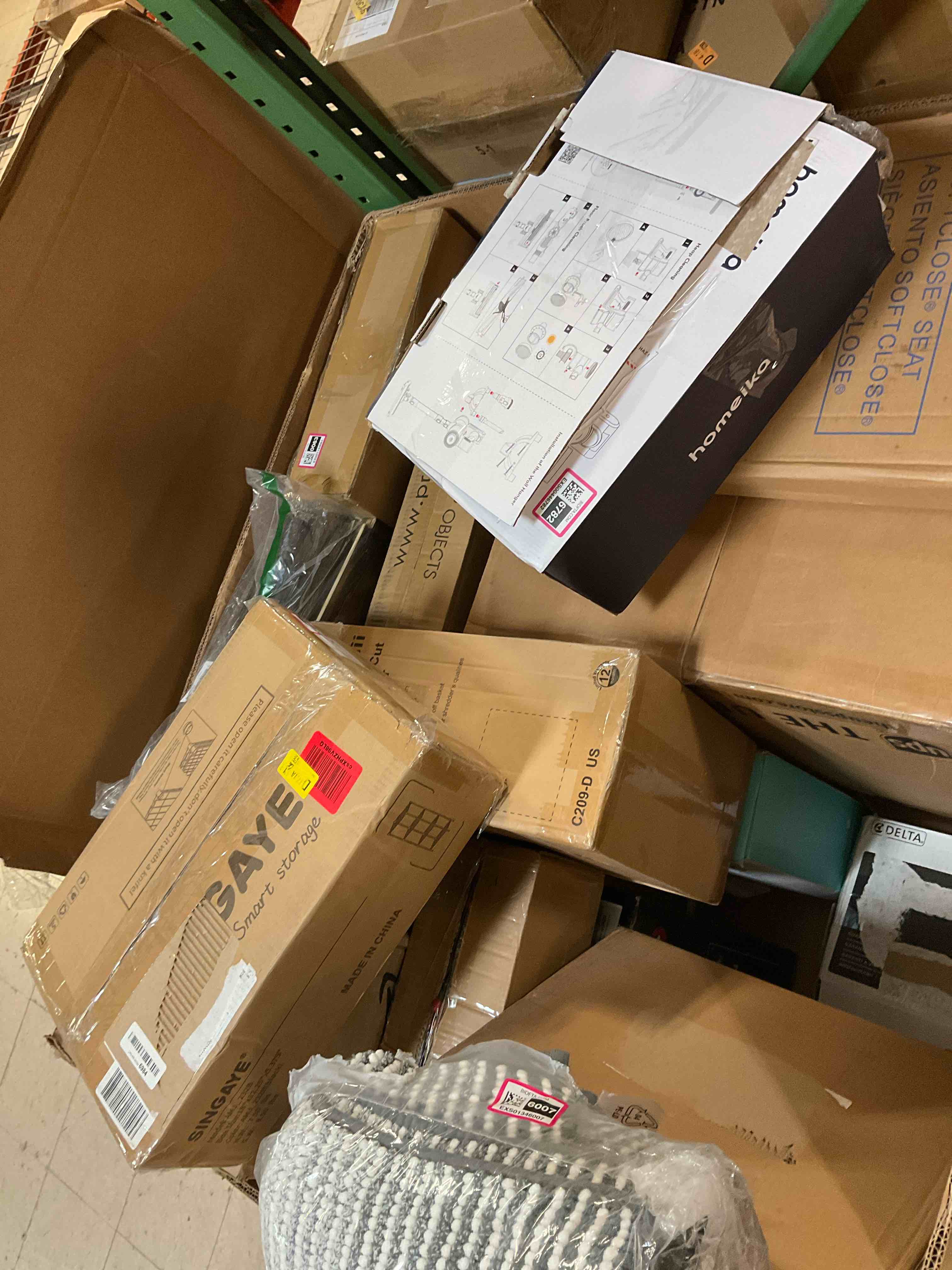 https://s3.amazonaws.com/lotting-images-prod/BargainHunt/BHL00146581_1711635259474.jpeg