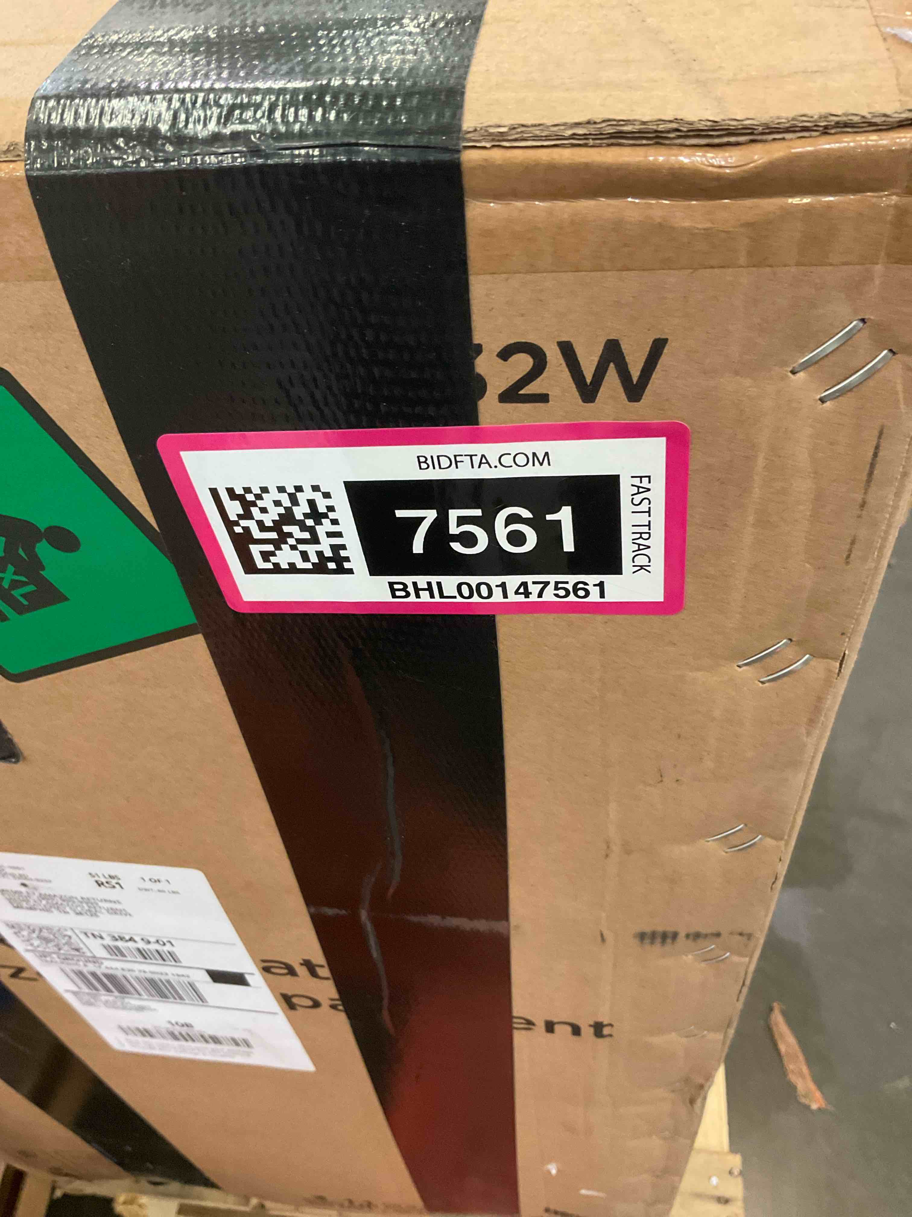 https://s3.amazonaws.com/lotting-images-prod/BargainHunt/BHL00147561_1715274613800.jpeg