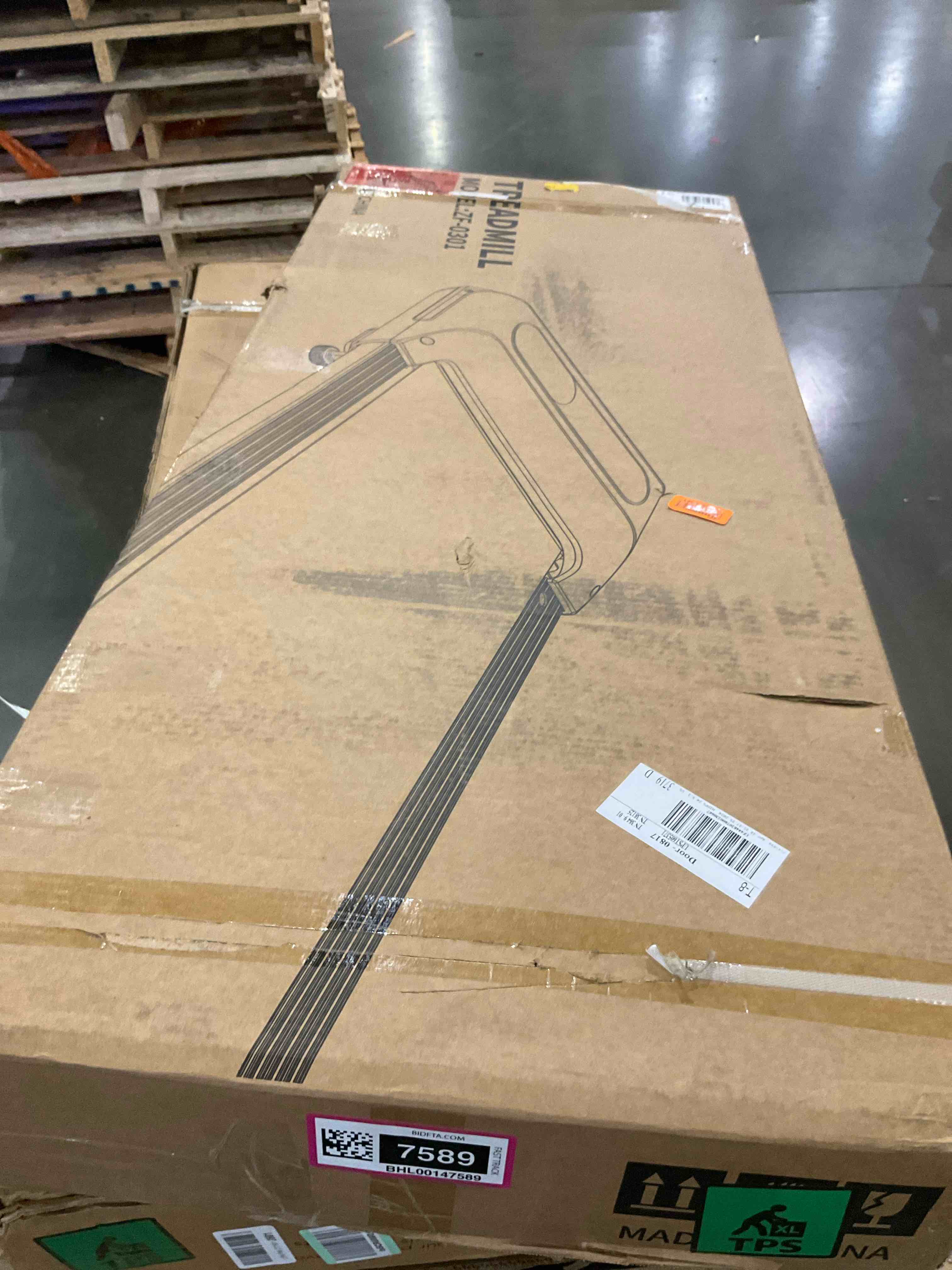 https://s3.amazonaws.com/lotting-images-prod/BargainHunt/BHL00147589_1715606865980.jpeg