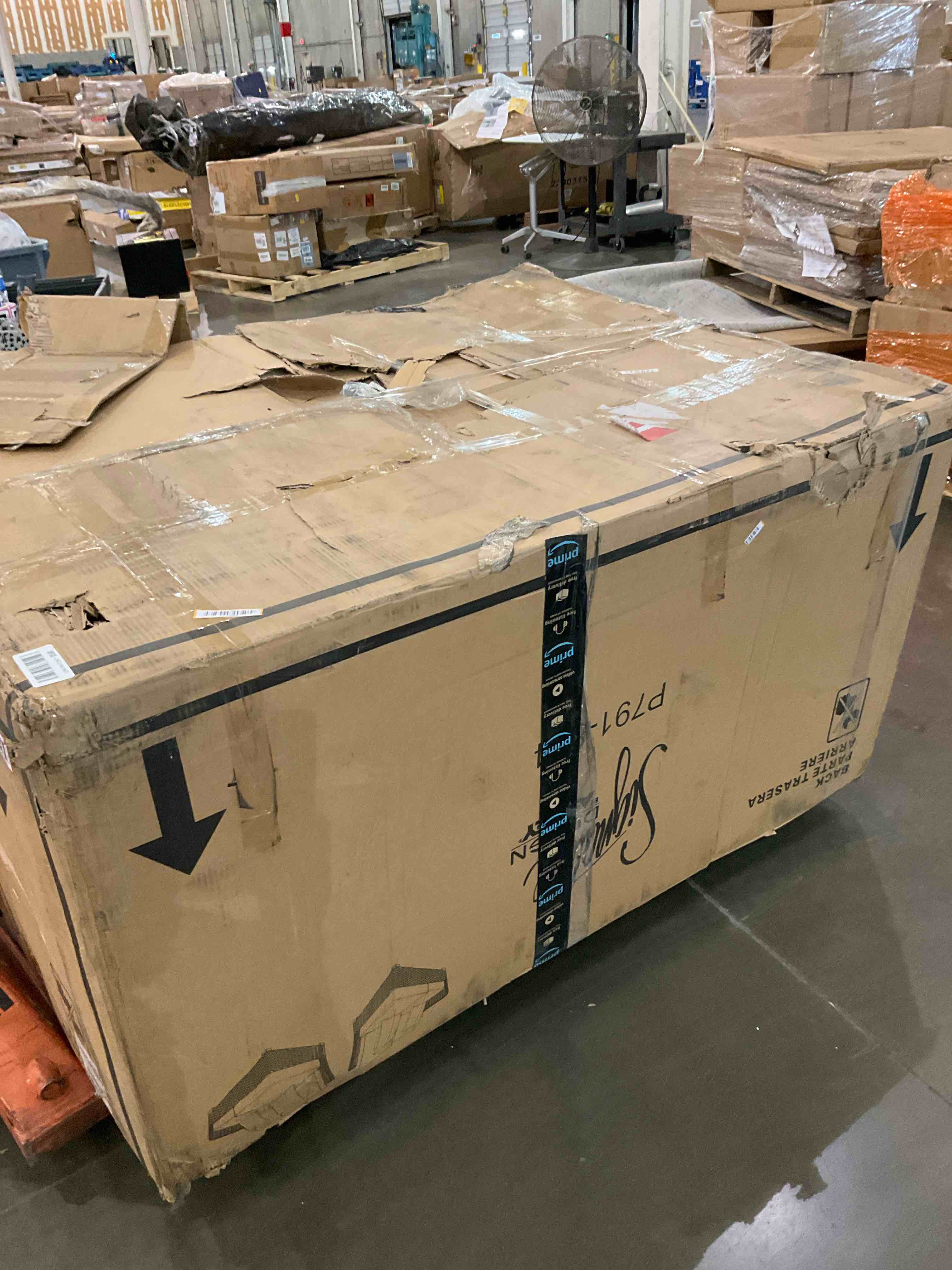 https://s3.amazonaws.com/lotting-images-prod/BargainHunt/BHL00147635_1715622807297.jpeg