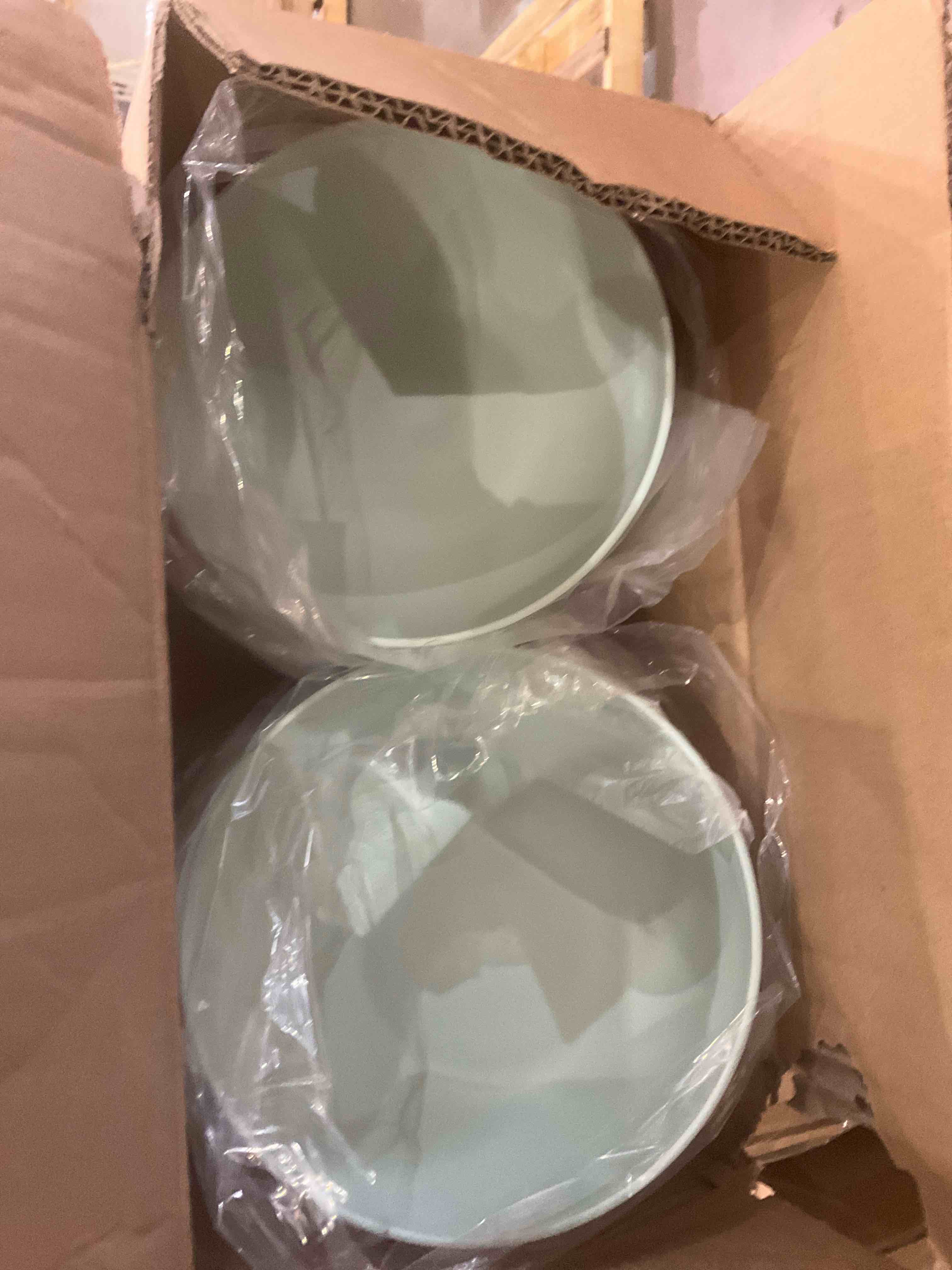 https://s3.amazonaws.com/lotting-images-prod/BargainHunt/BHL00147811_1715697967426.jpeg