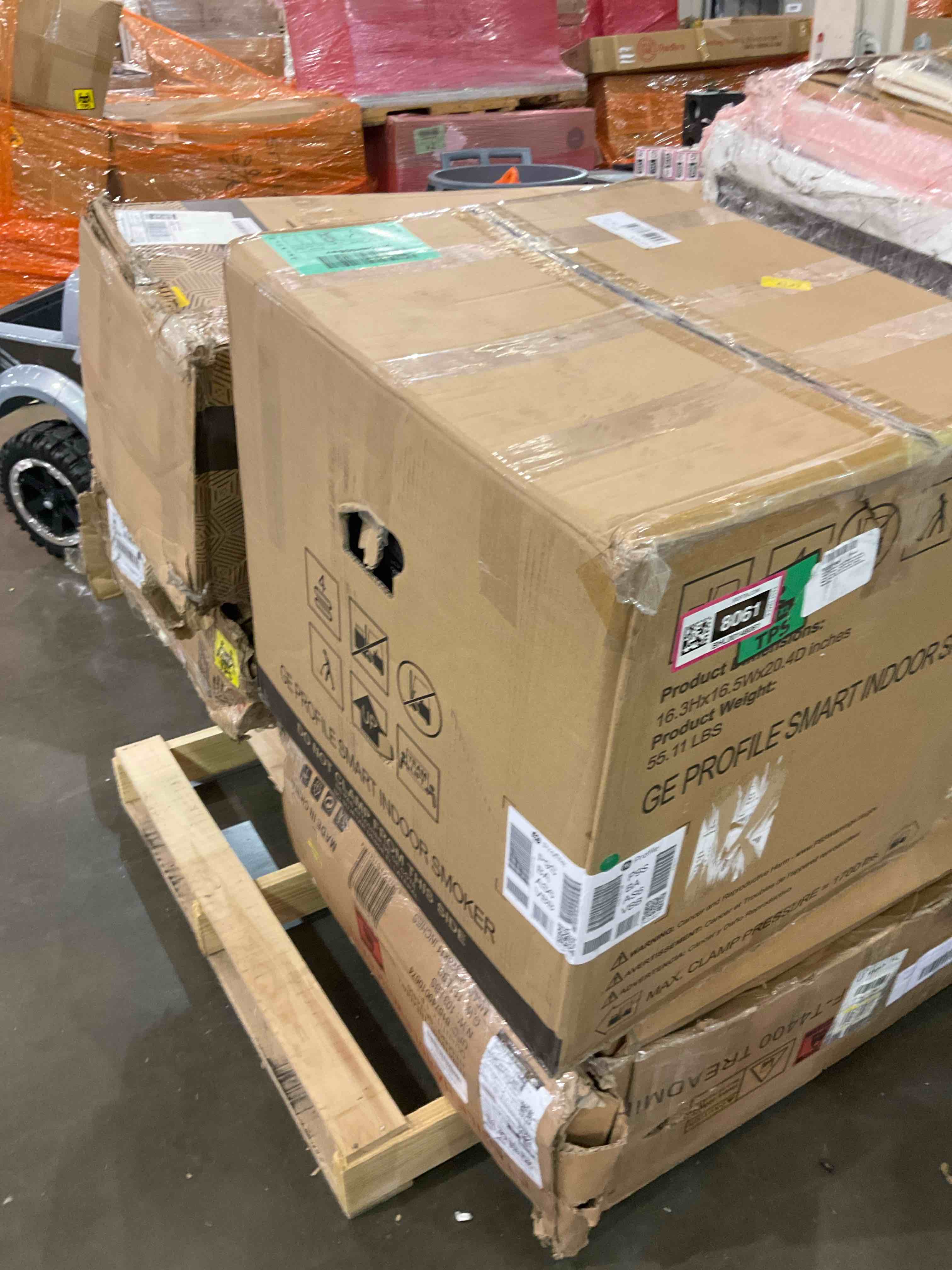 https://s3.amazonaws.com/lotting-images-prod/BargainHunt/BHL00148061_1710420714777.jpeg
