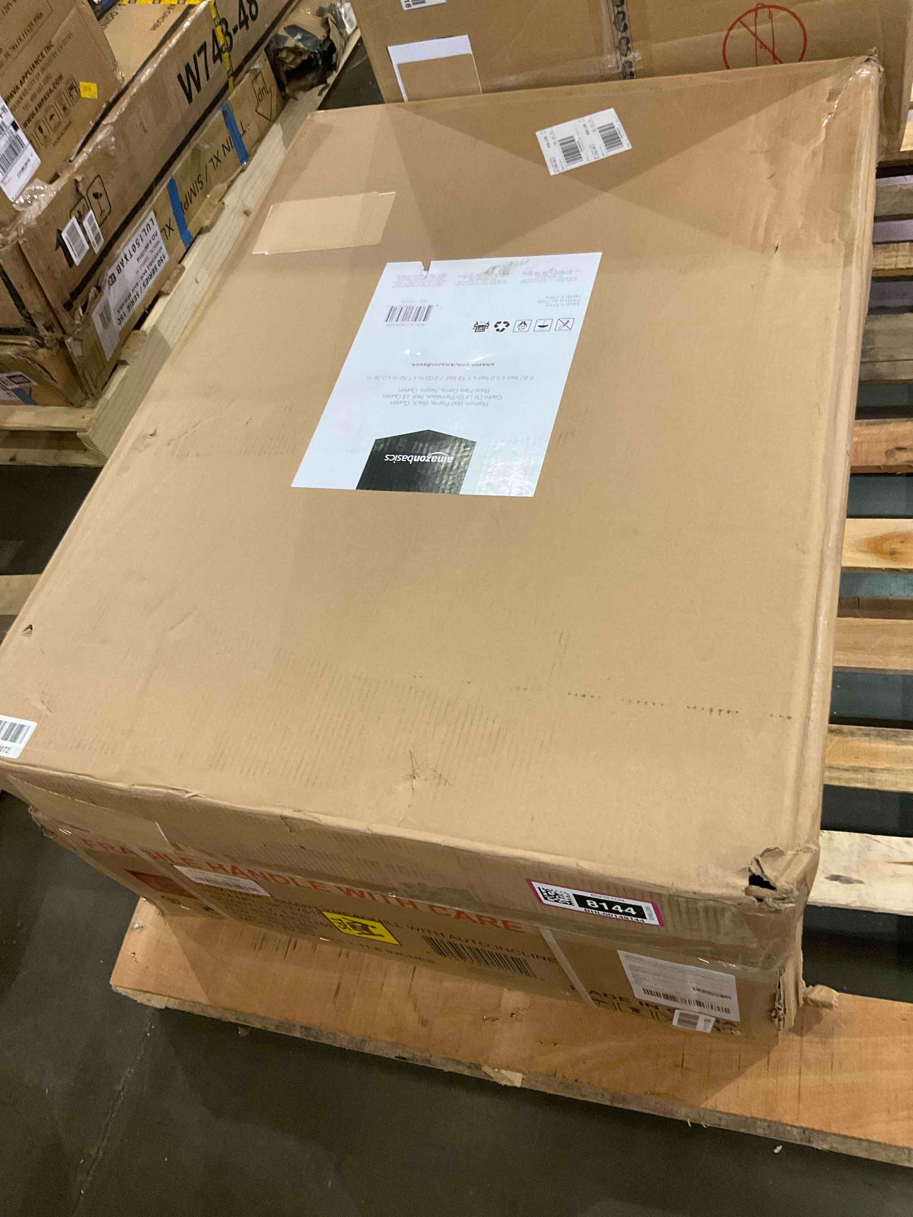 https://s3.amazonaws.com/lotting-images-prod/BargainHunt/BHL00148144_1710516529975.jpeg