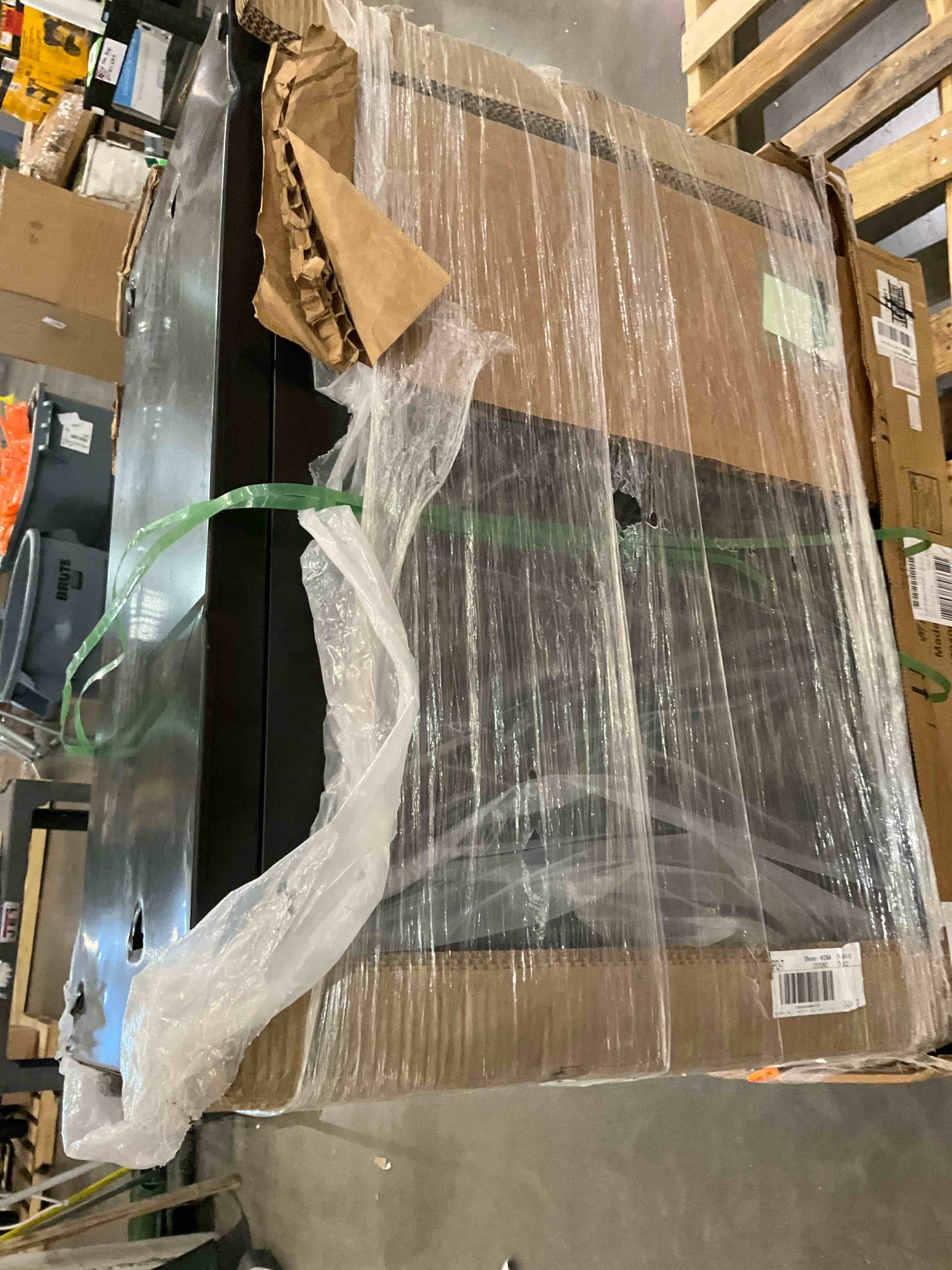 https://s3.amazonaws.com/lotting-images-prod/BargainHunt/BHL00148171_1710858794521.jpeg