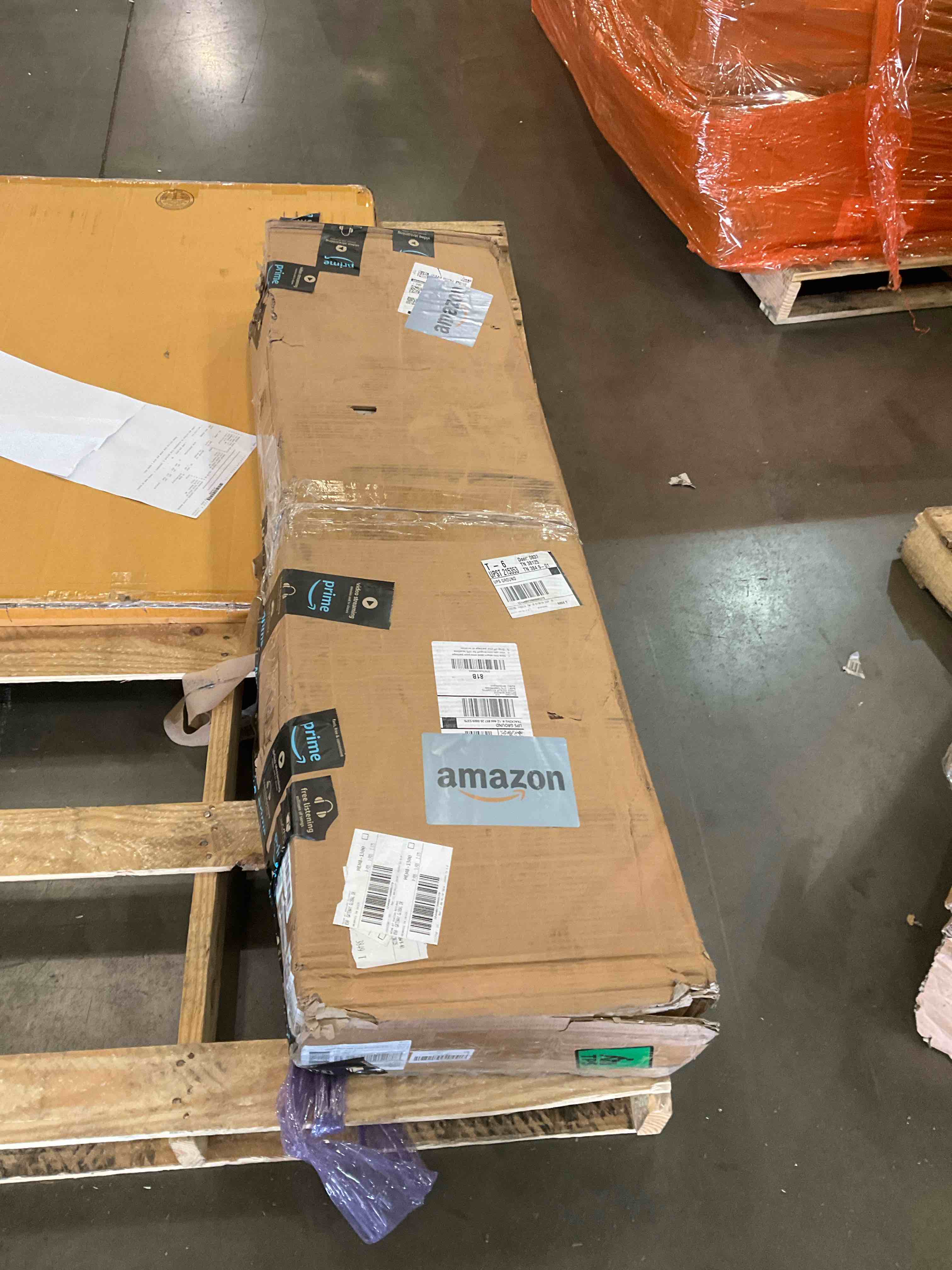 https://s3.amazonaws.com/lotting-images-prod/BargainHunt/BHL00148181_1711991786805.jpeg