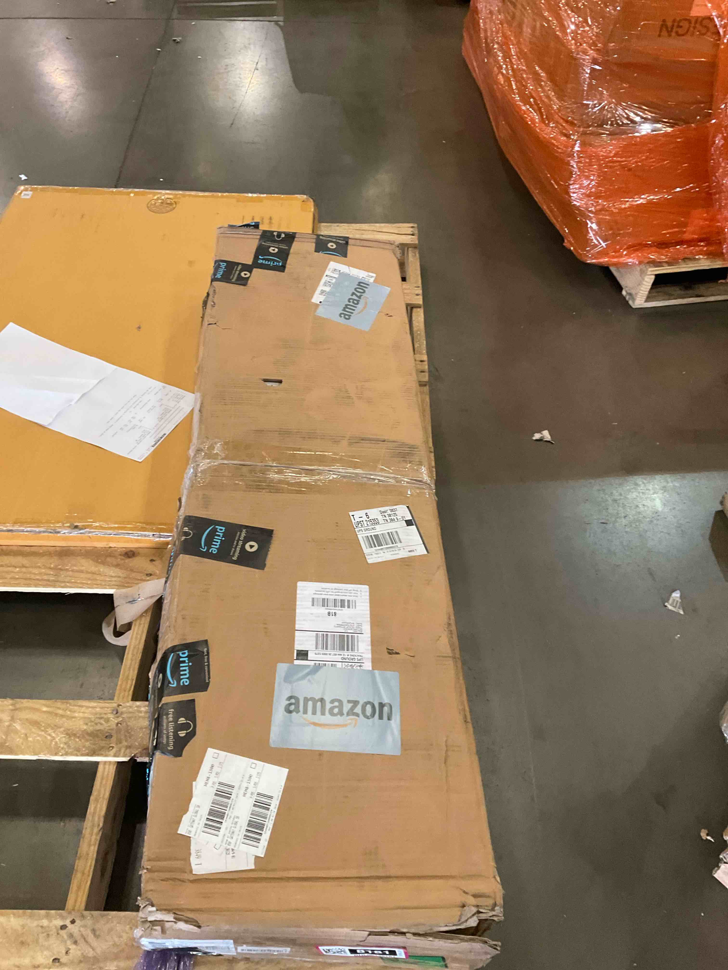 https://s3.amazonaws.com/lotting-images-prod/BargainHunt/BHL00148181_1711991816394.jpeg
