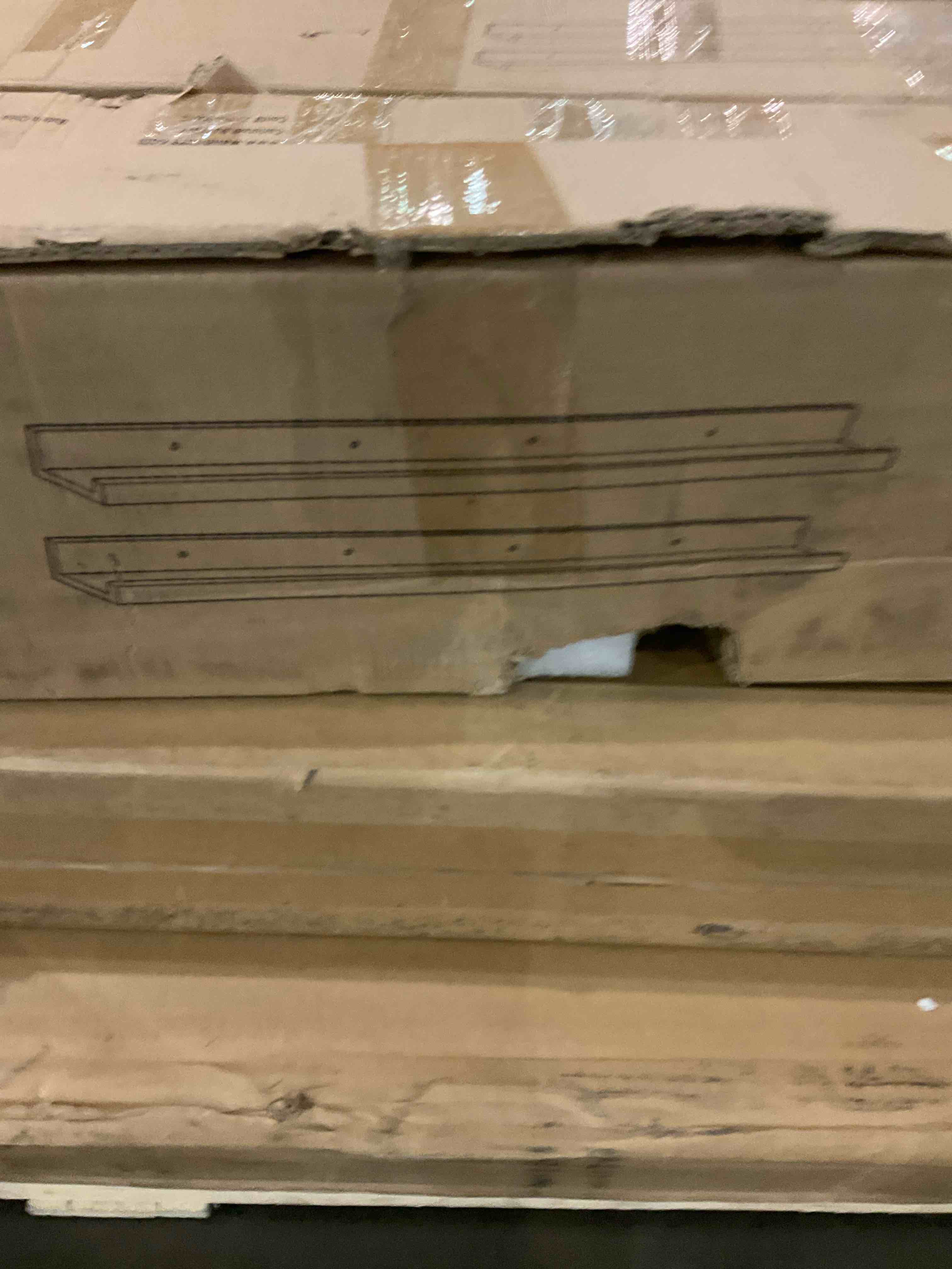 https://s3.amazonaws.com/lotting-images-prod/BargainHunt/BHL00148264_1713183008638.jpeg
