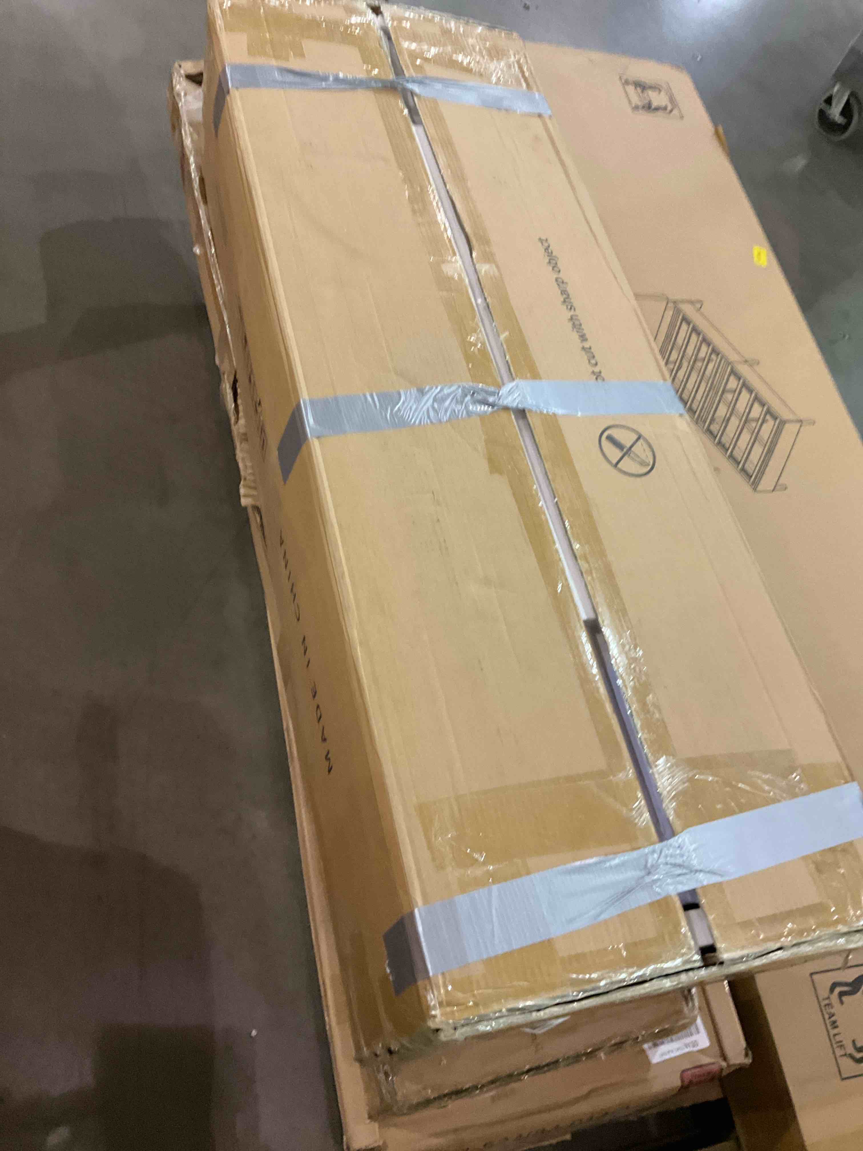 https://s3.amazonaws.com/lotting-images-prod/BargainHunt/BHL00148307_1713353645155.jpeg