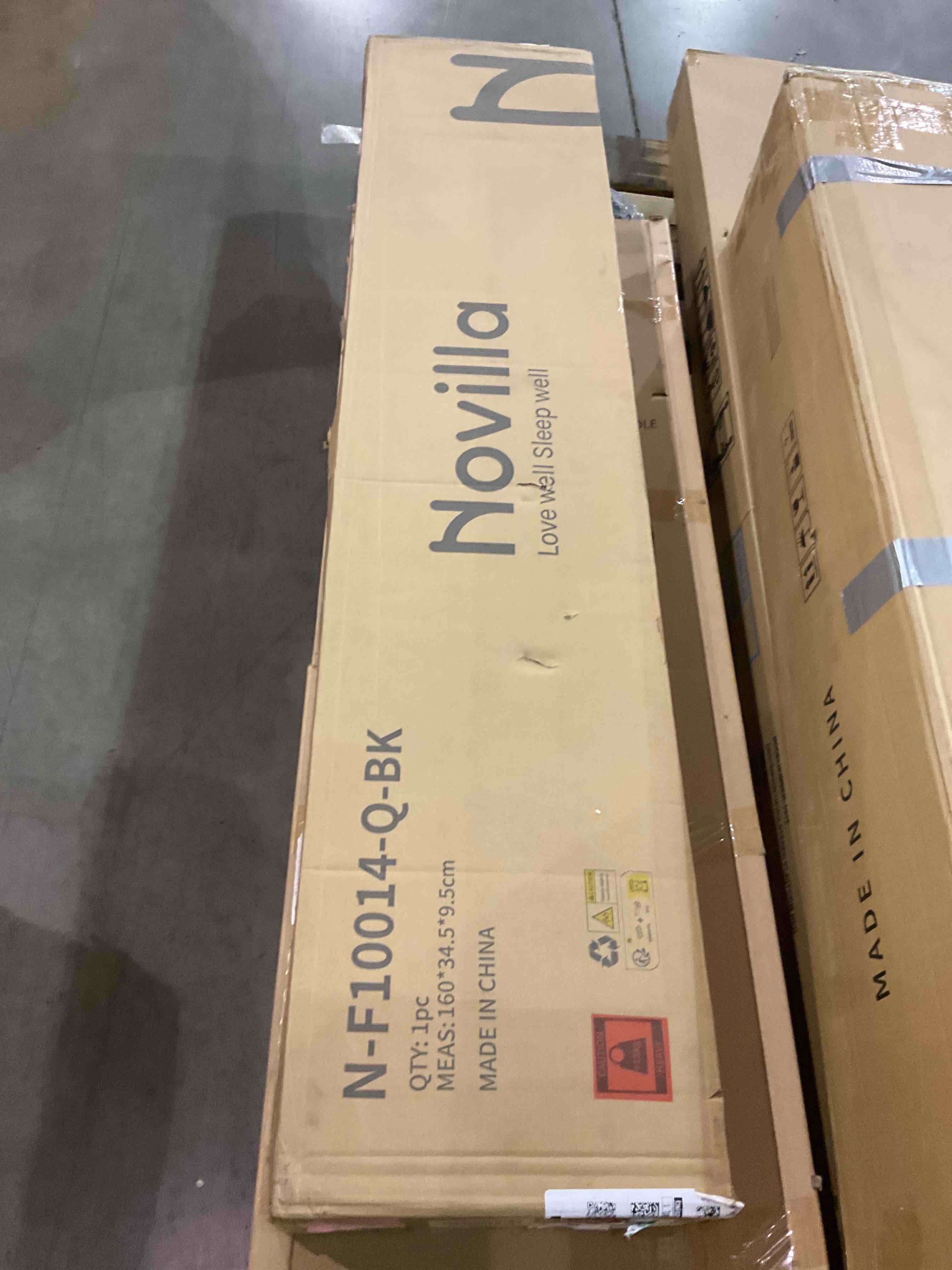 https://s3.amazonaws.com/lotting-images-prod/BargainHunt/BHL00148308_1713353833459.jpeg