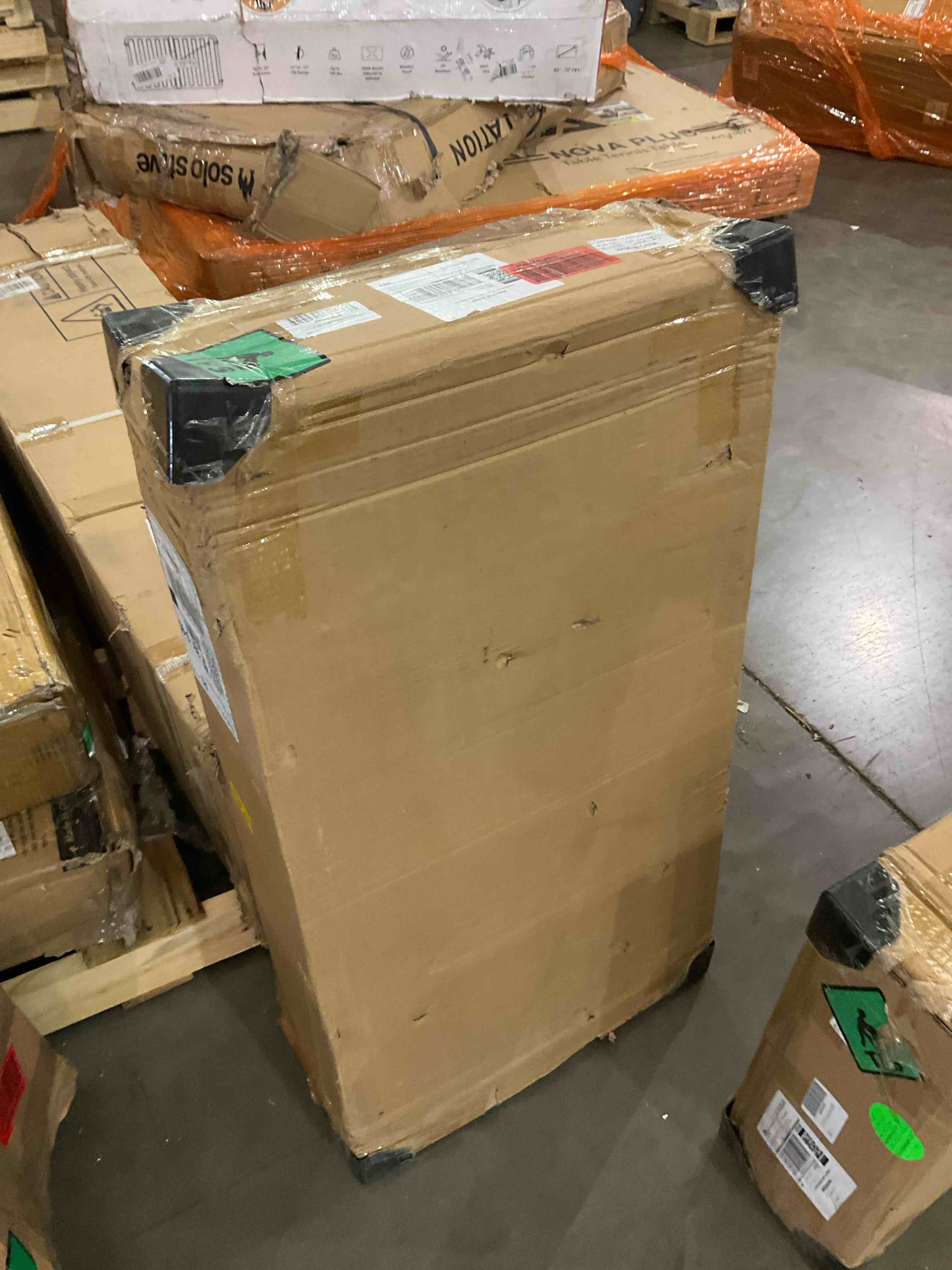 https://s3.amazonaws.com/lotting-images-prod/BargainHunt/BHL00148324_1713360828729.jpeg