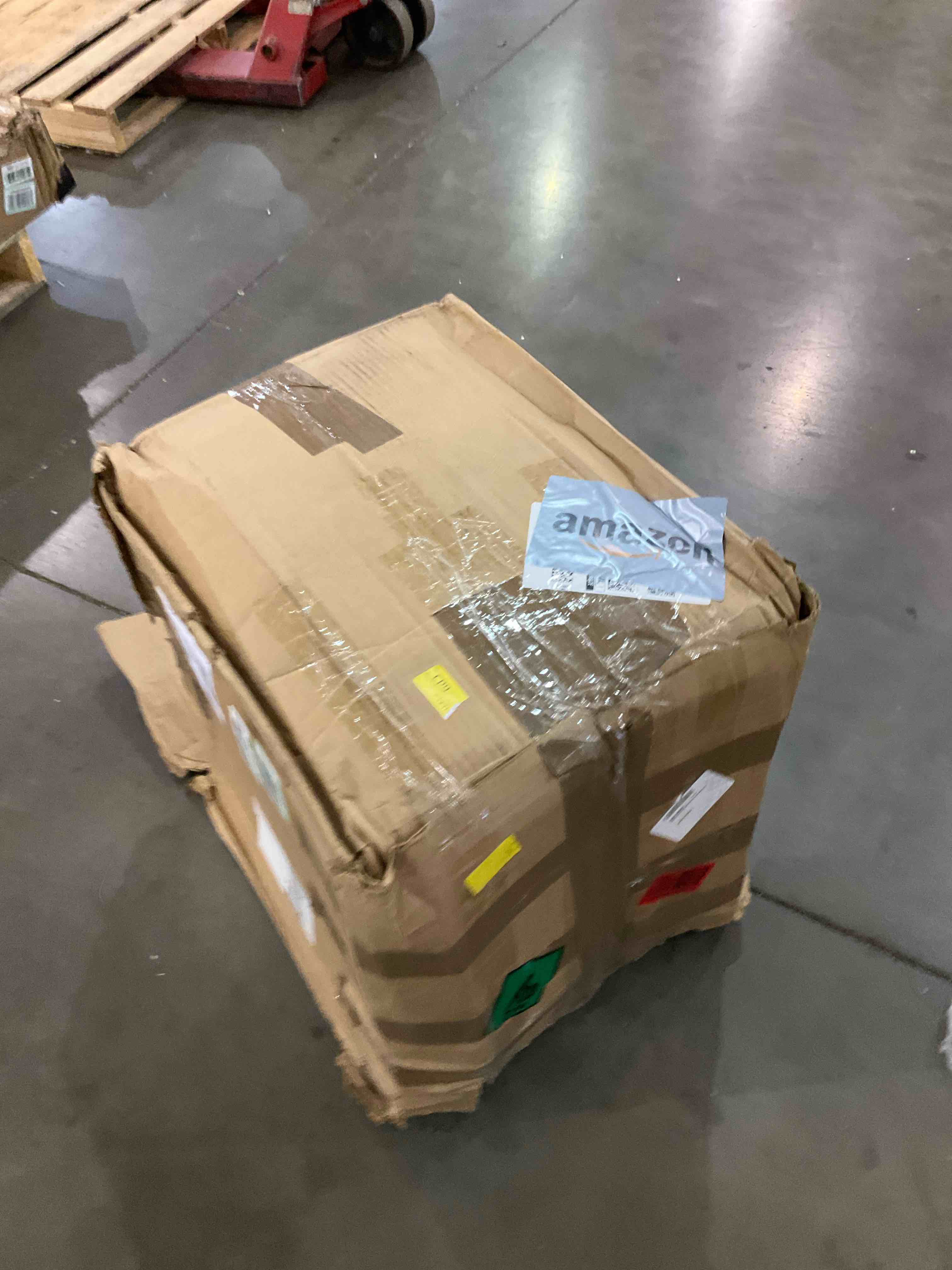 https://s3.amazonaws.com/lotting-images-prod/BargainHunt/BHL00148326_1713361029040.jpeg