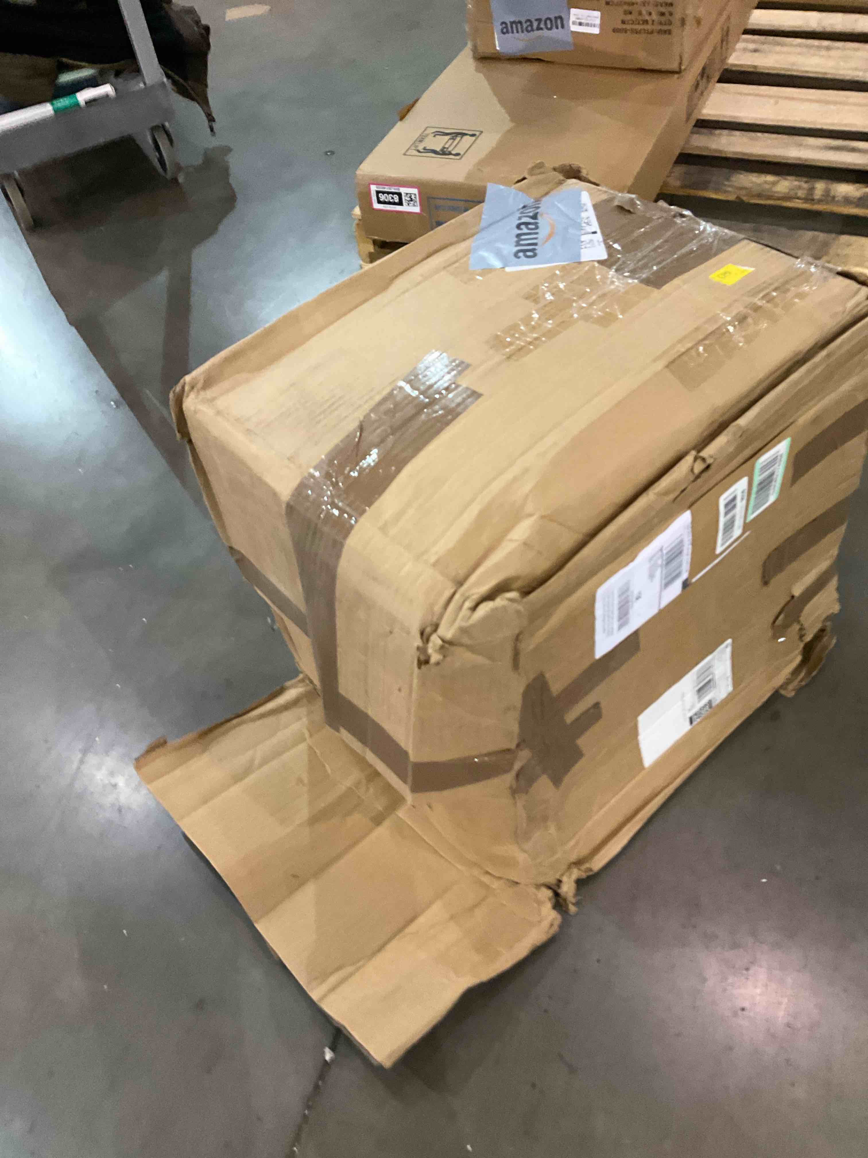 https://s3.amazonaws.com/lotting-images-prod/BargainHunt/BHL00148326_1713361033292.jpeg