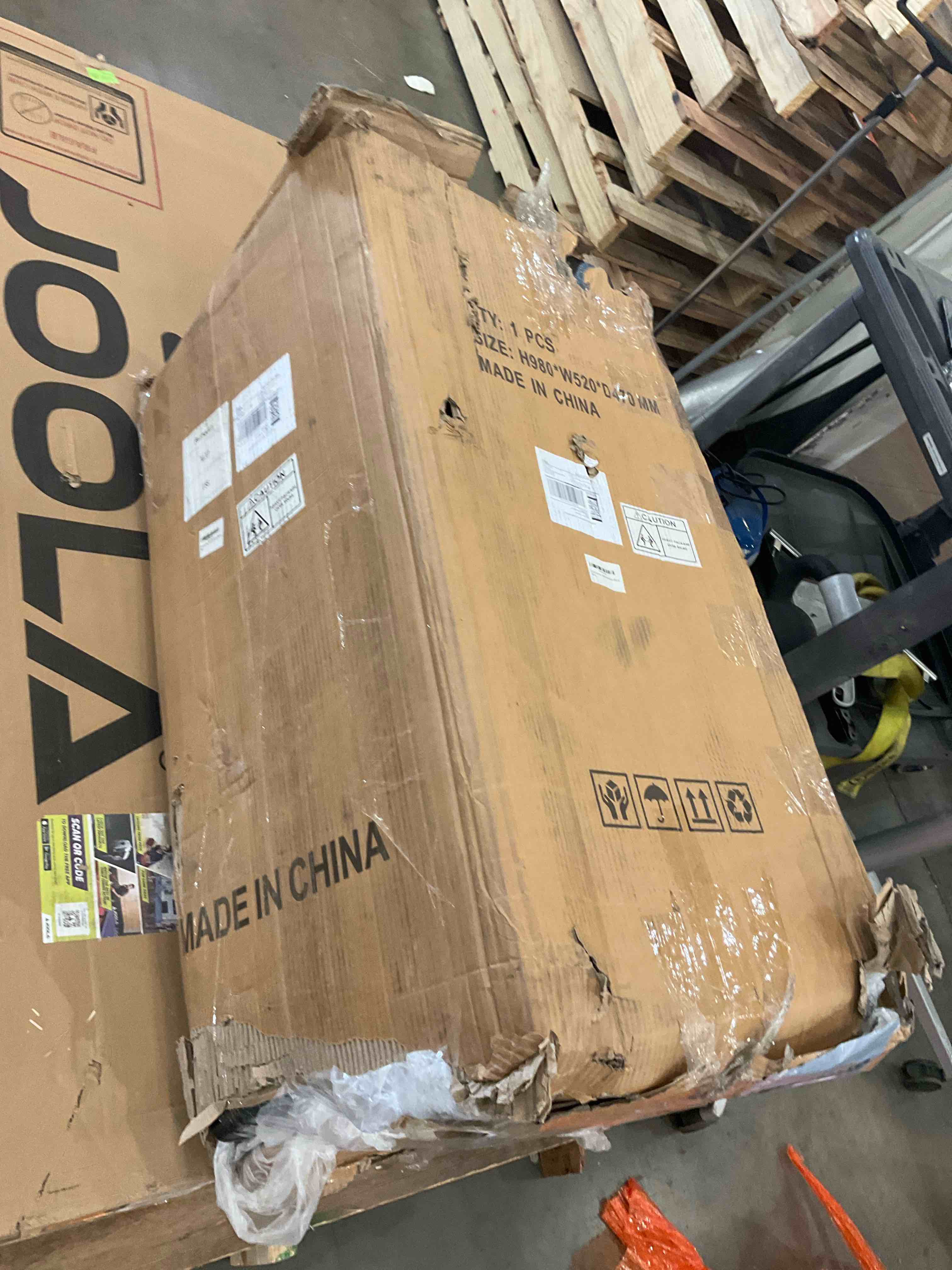 https://s3.amazonaws.com/lotting-images-prod/BargainHunt/BHL00148346_1713368877533.jpeg