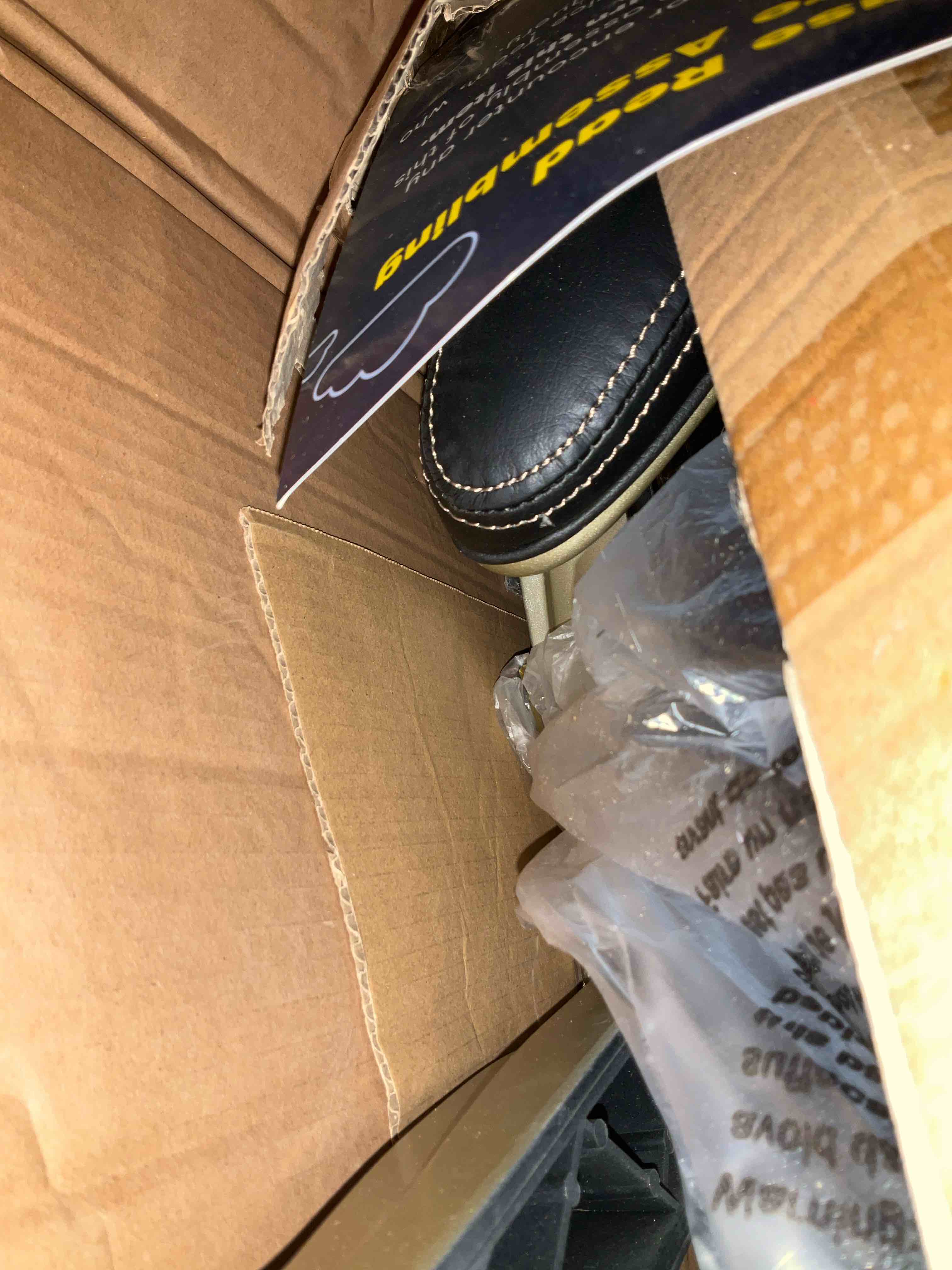 https://s3.amazonaws.com/lotting-images-prod/BargainHunt/BHL00148457_1713537811321.jpeg