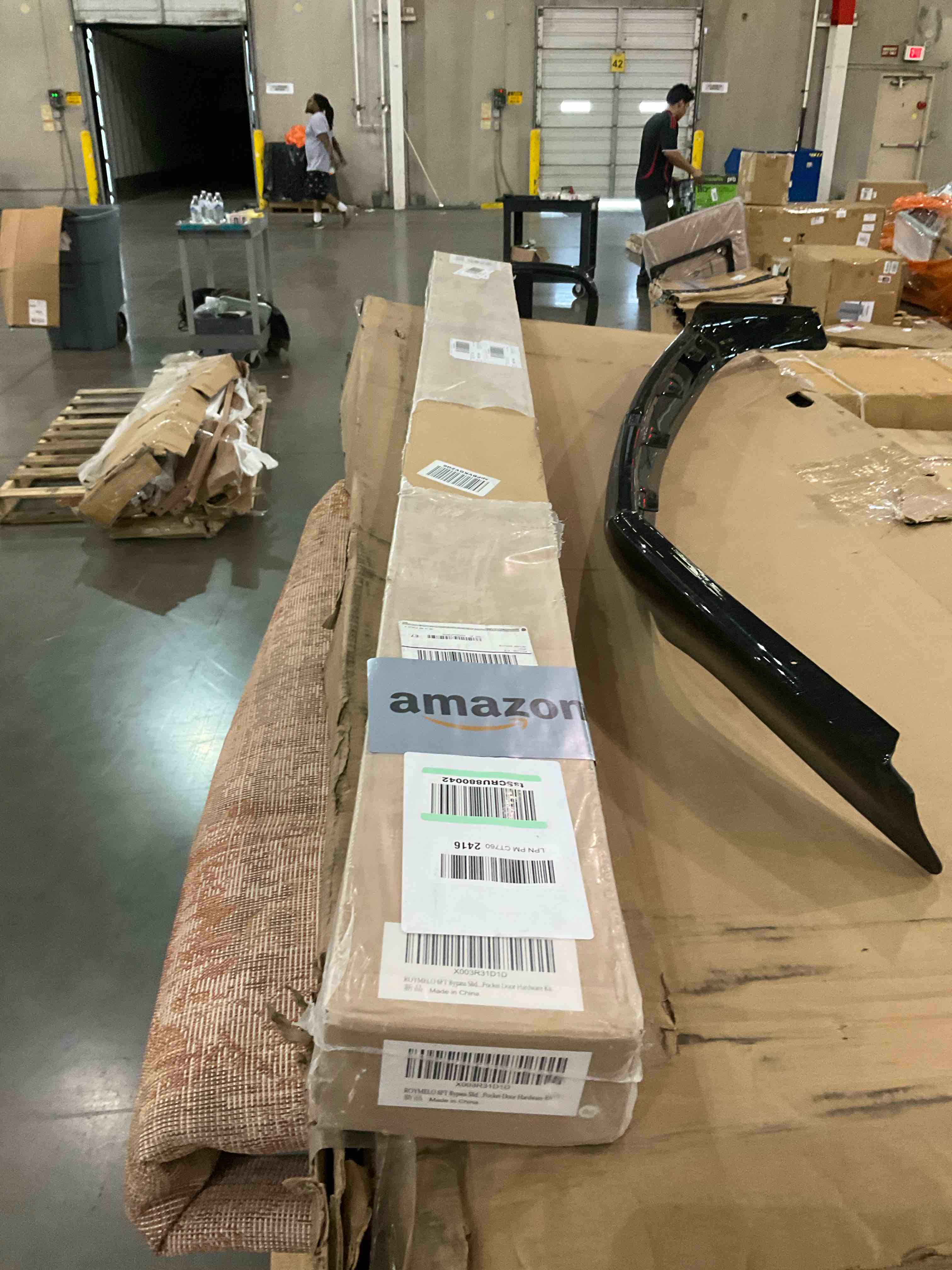 https://s3.amazonaws.com/lotting-images-prod/BargainHunt/BHL00148464_1713540181793.jpeg