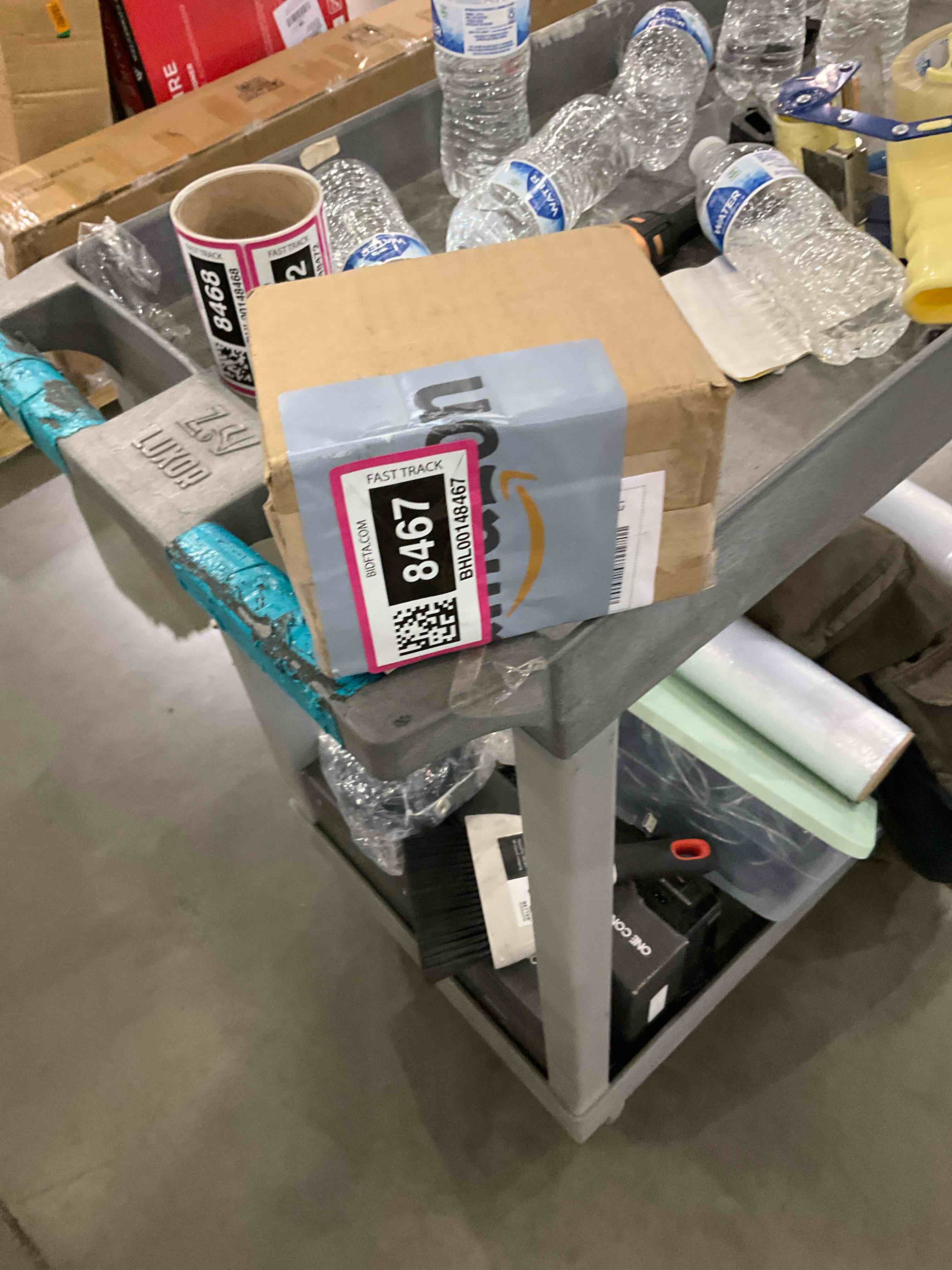https://s3.amazonaws.com/lotting-images-prod/BargainHunt/BHL00148467_1713540946386.jpeg