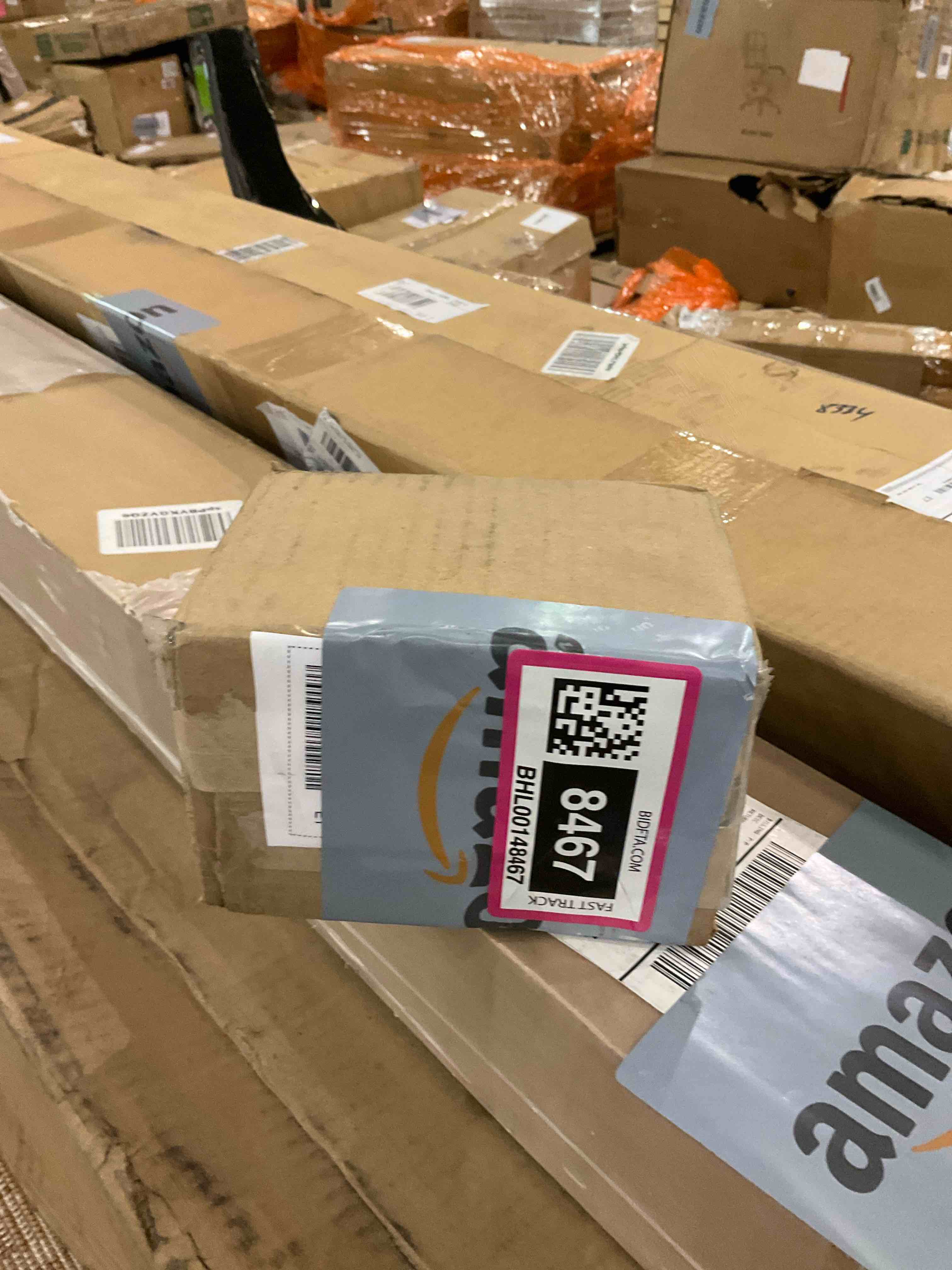 https://s3.amazonaws.com/lotting-images-prod/BargainHunt/BHL00148467_1713540951060.jpeg