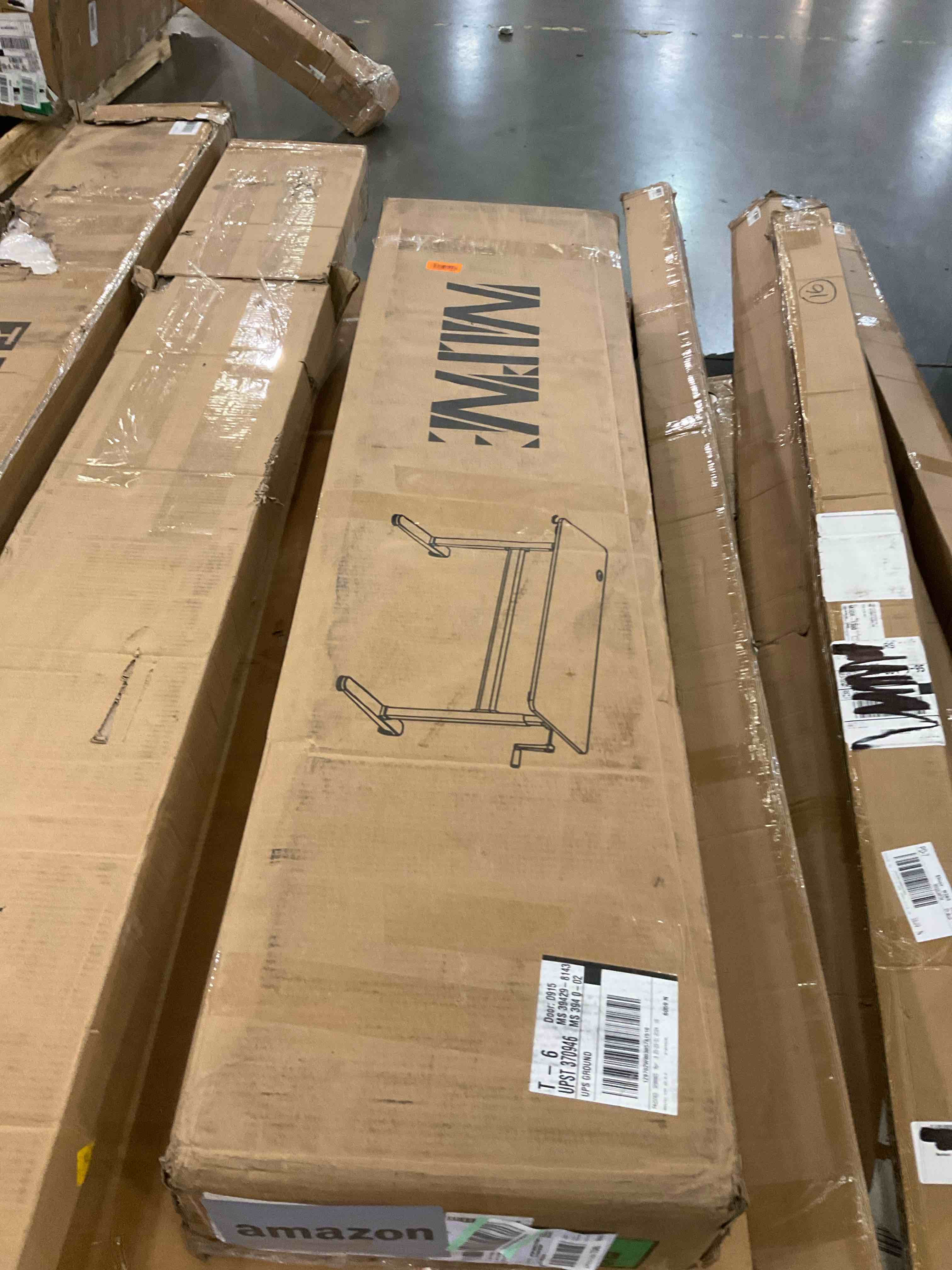 https://s3.amazonaws.com/lotting-images-prod/BargainHunt/BHL00148476_1713546571821.jpeg
