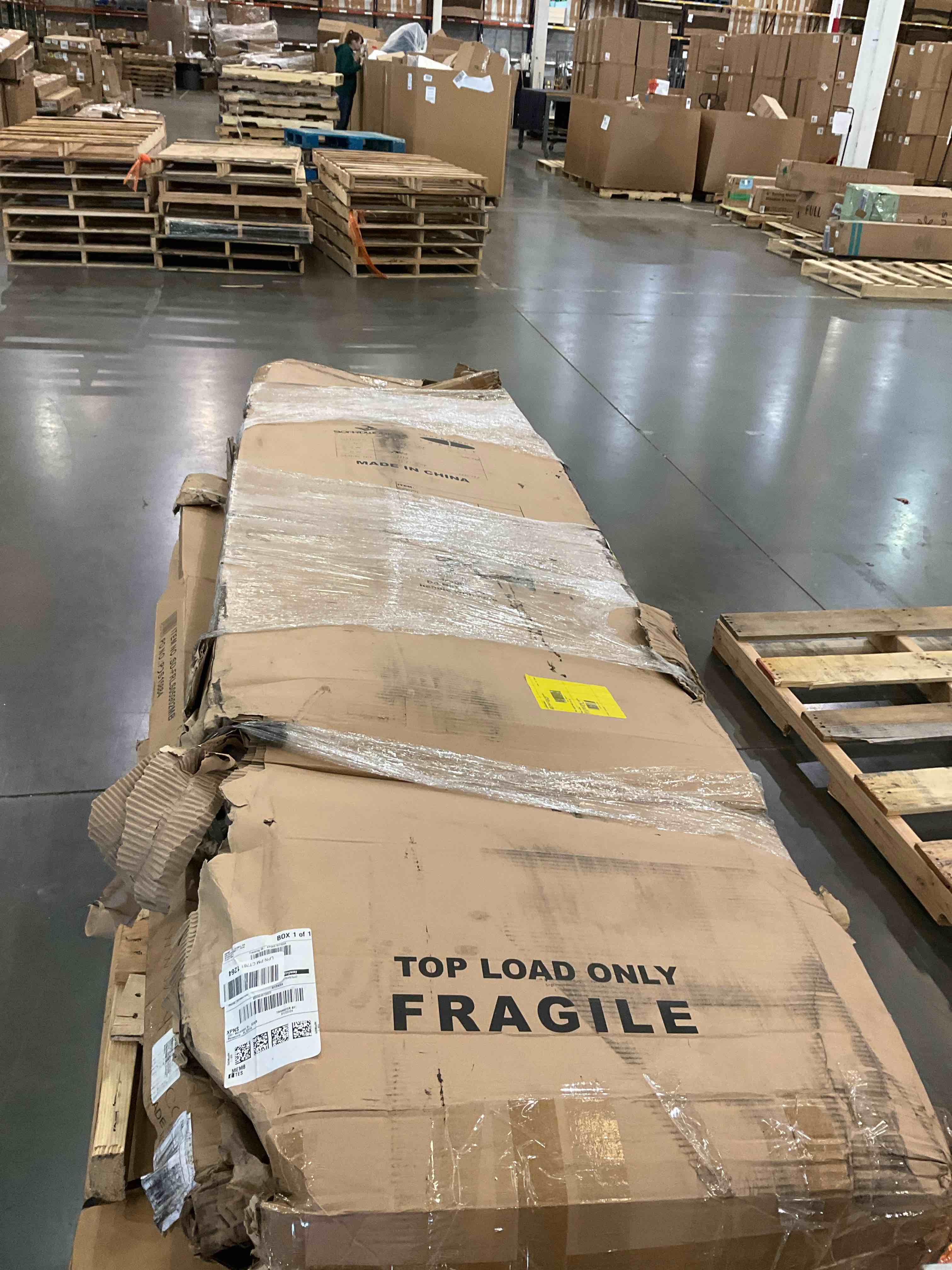 https://s3.amazonaws.com/lotting-images-prod/BargainHunt/BHL00148515_1711637632427.jpeg