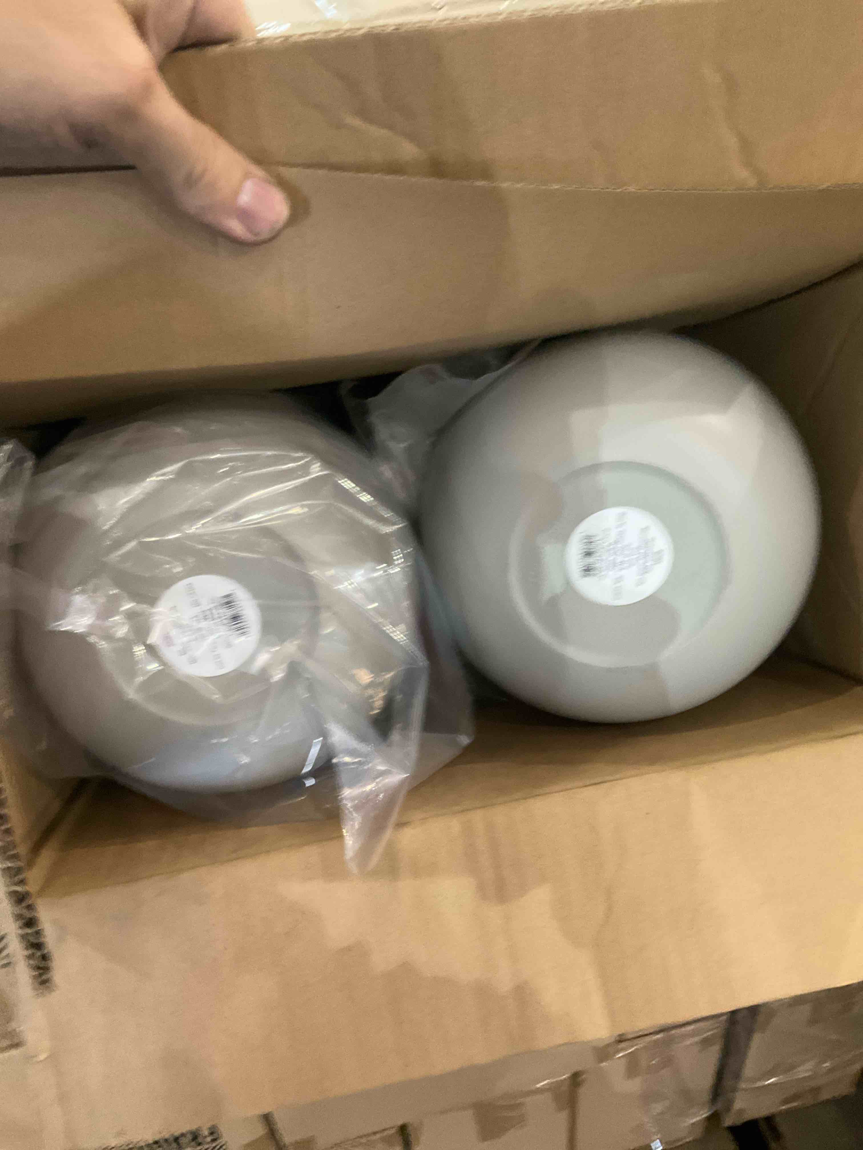 https://s3.amazonaws.com/lotting-images-prod/BargainHunt/BHL00149059_1715622086471.jpeg