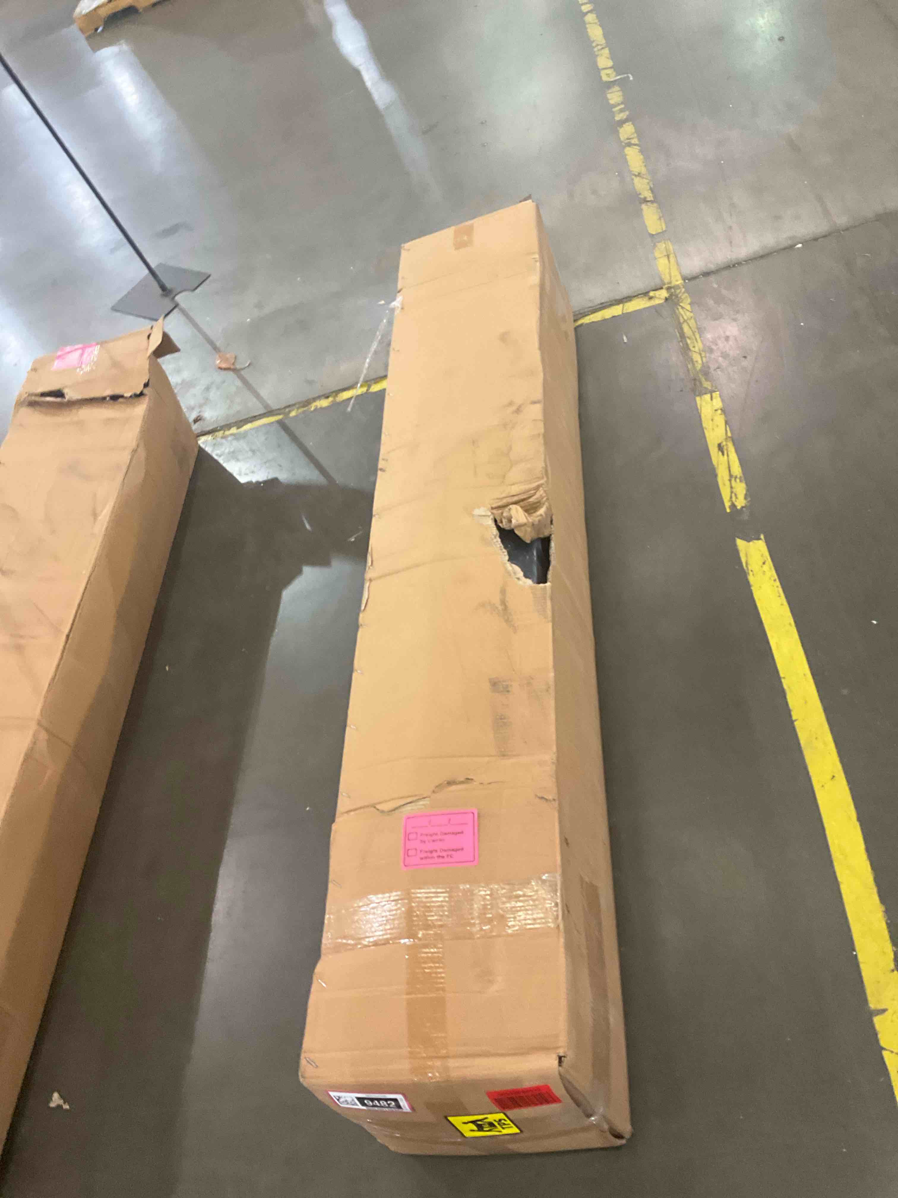 https://s3.amazonaws.com/lotting-images-prod/BargainHunt/BHL00149481_1715706821890.jpeg