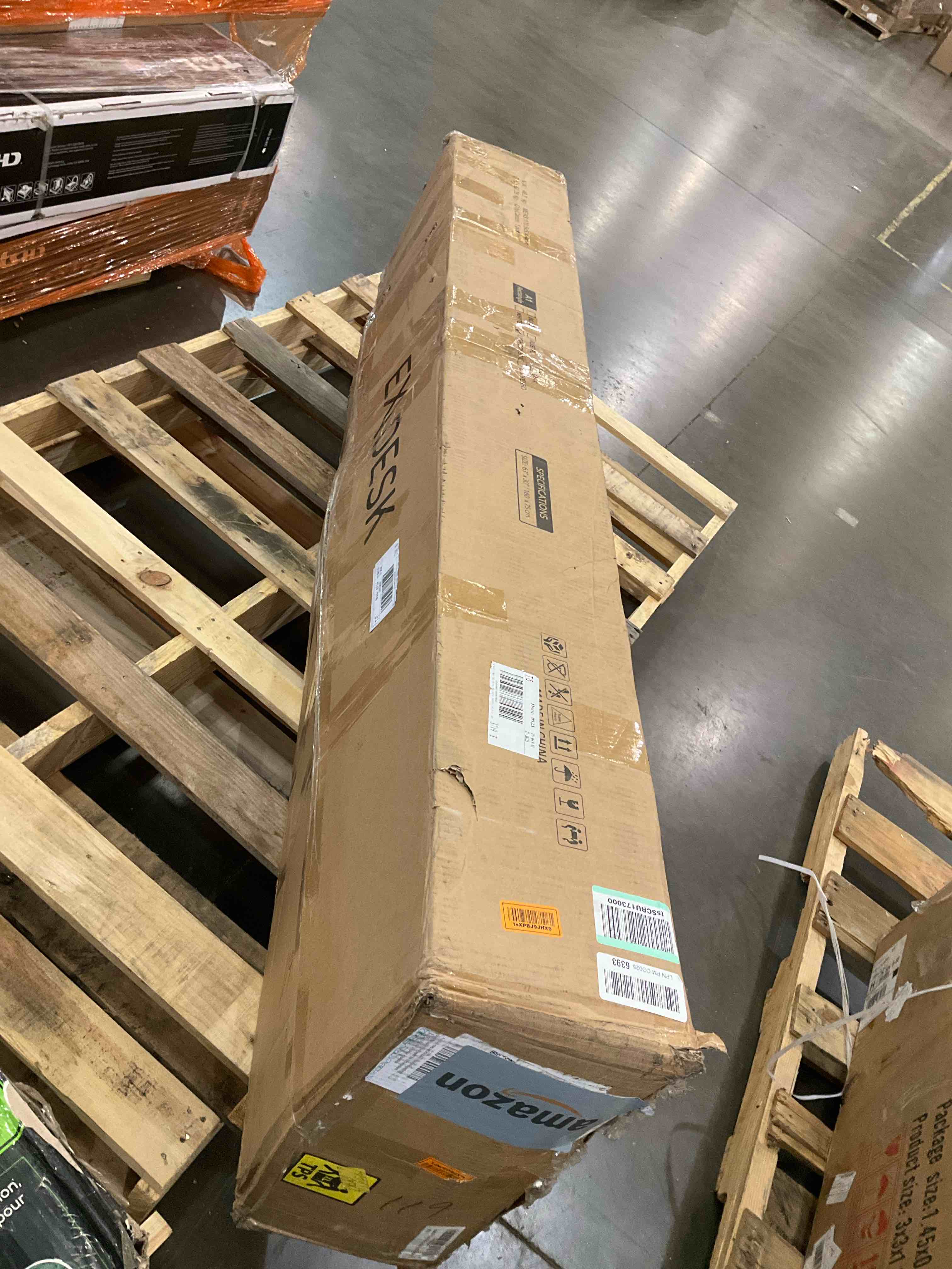https://s3.amazonaws.com/lotting-images-prod/BargainHunt/BHL00149505_1715349982537.jpeg