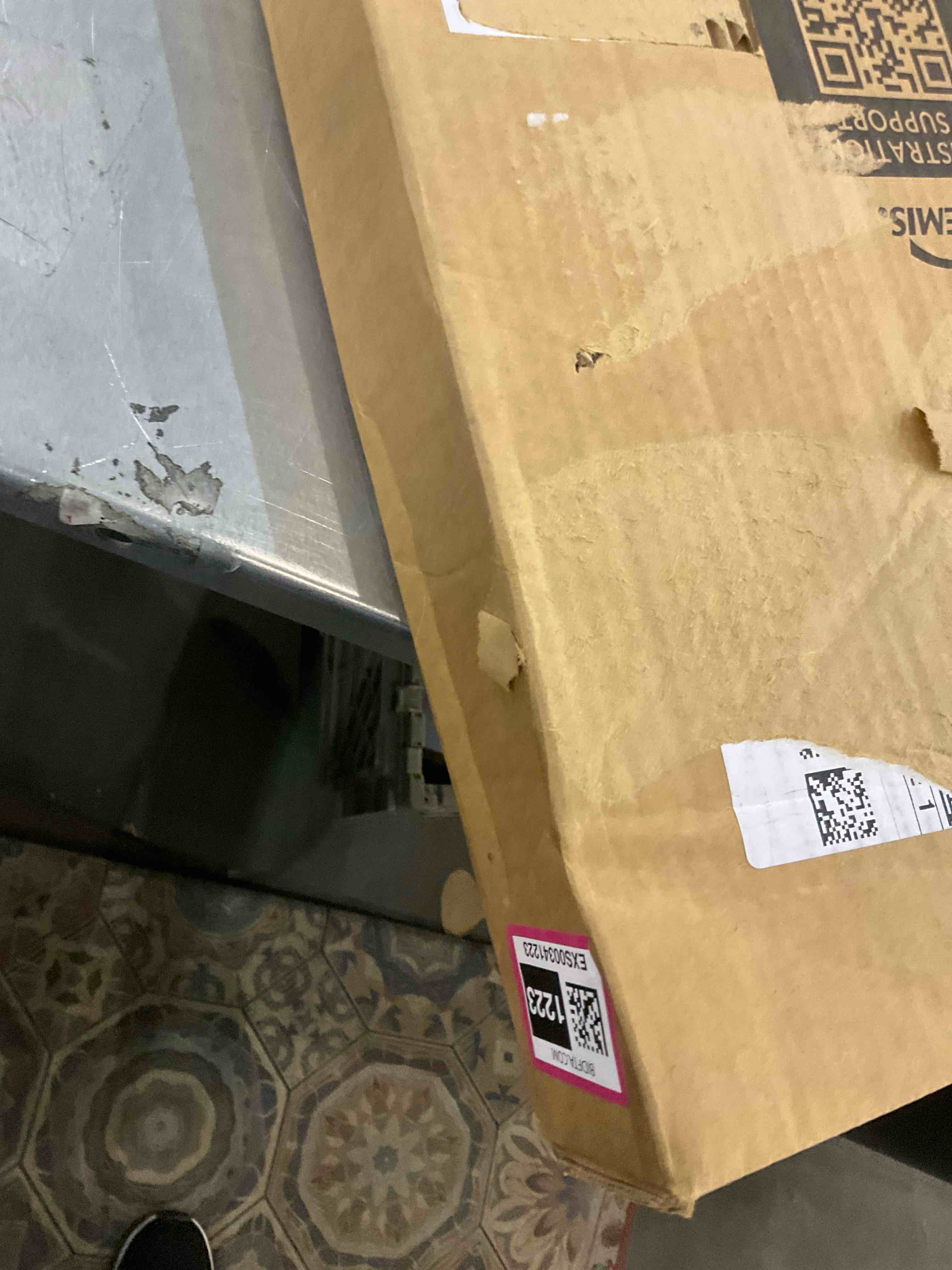 https://s3.amazonaws.com/lotting-images-prod/BargainHunt/EXS00341223_1706706215542.jpeg