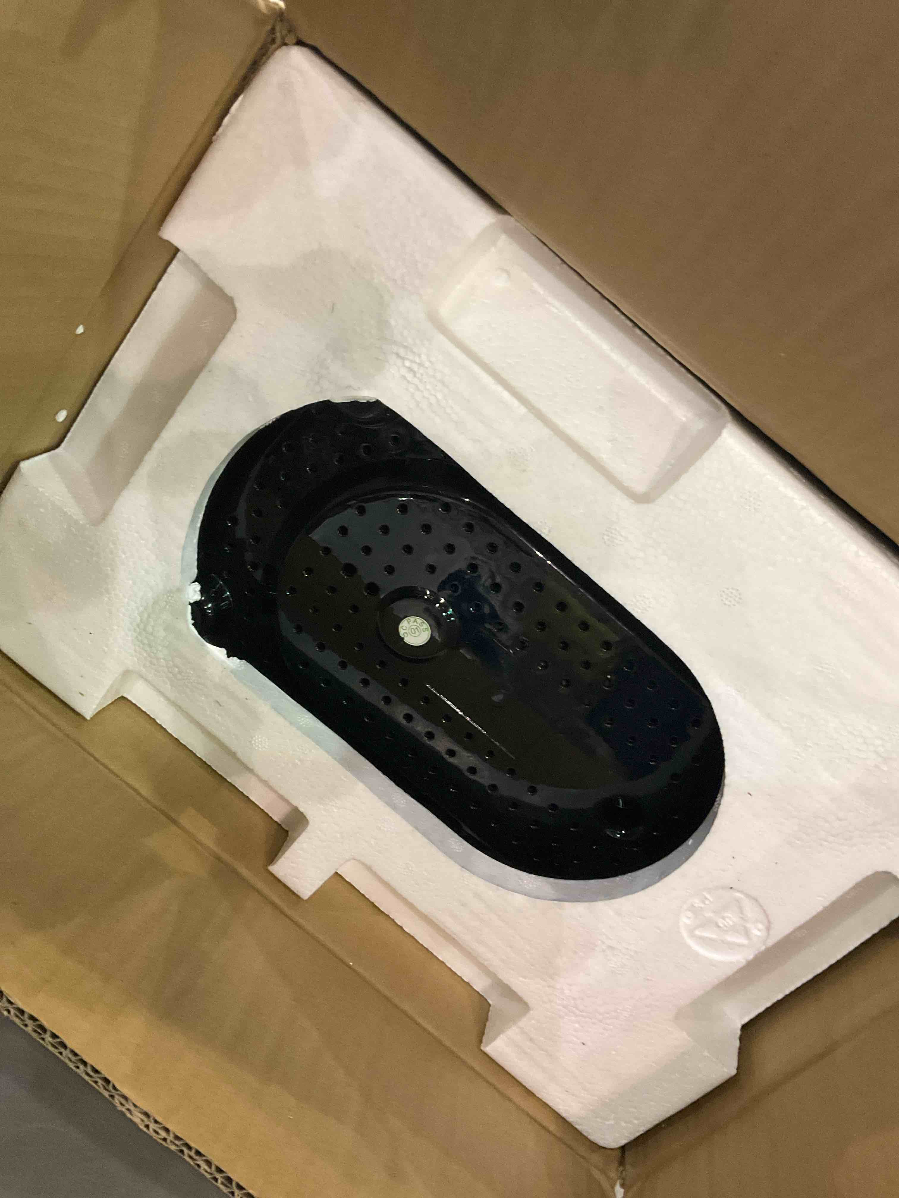 https://s3.amazonaws.com/lotting-images-prod/BargainHunt/EXS00341254_1706708731102.jpeg