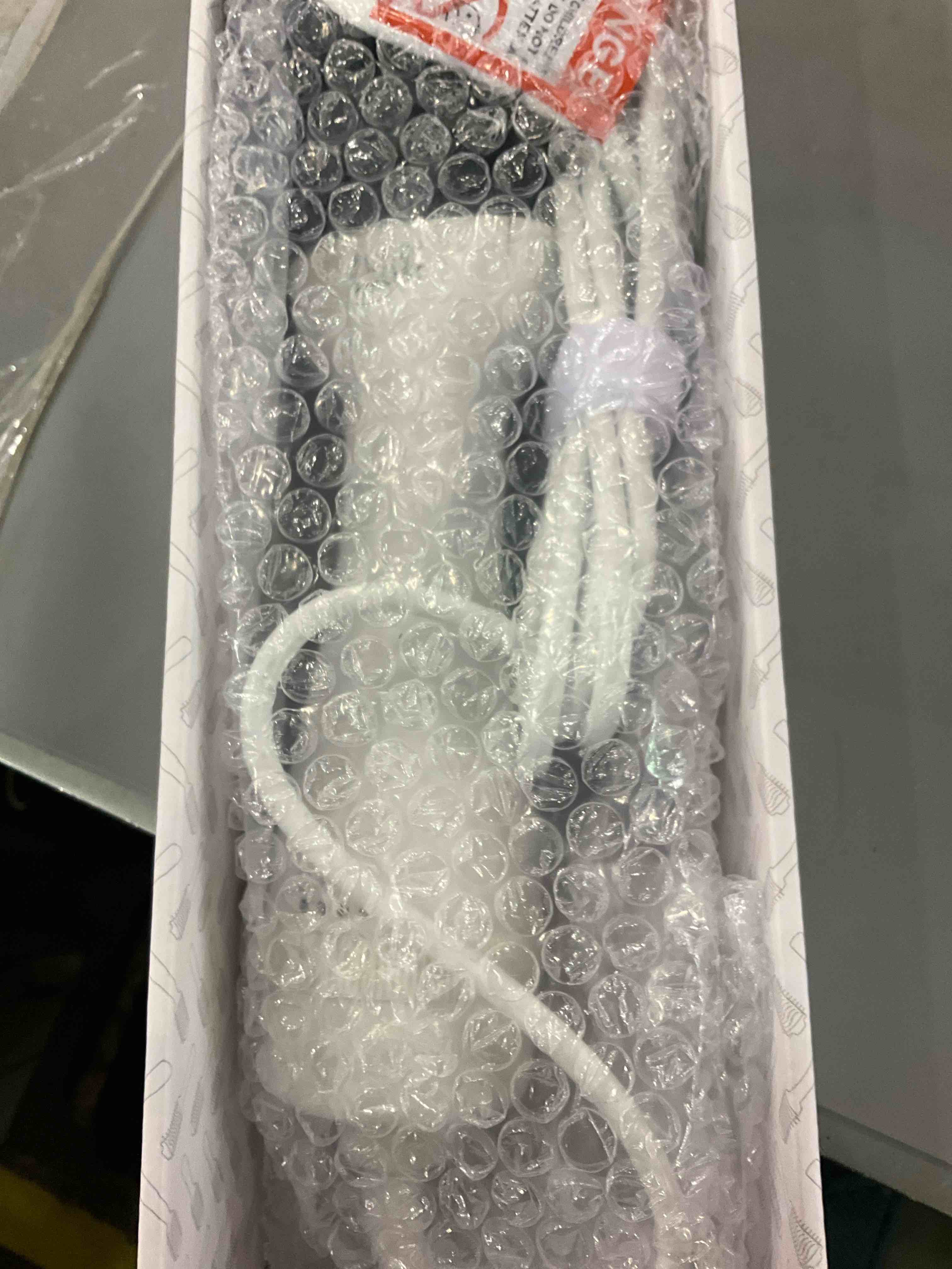 https://s3.amazonaws.com/lotting-images-prod/BargainHunt/EXS00341444_1707224837327.jpeg