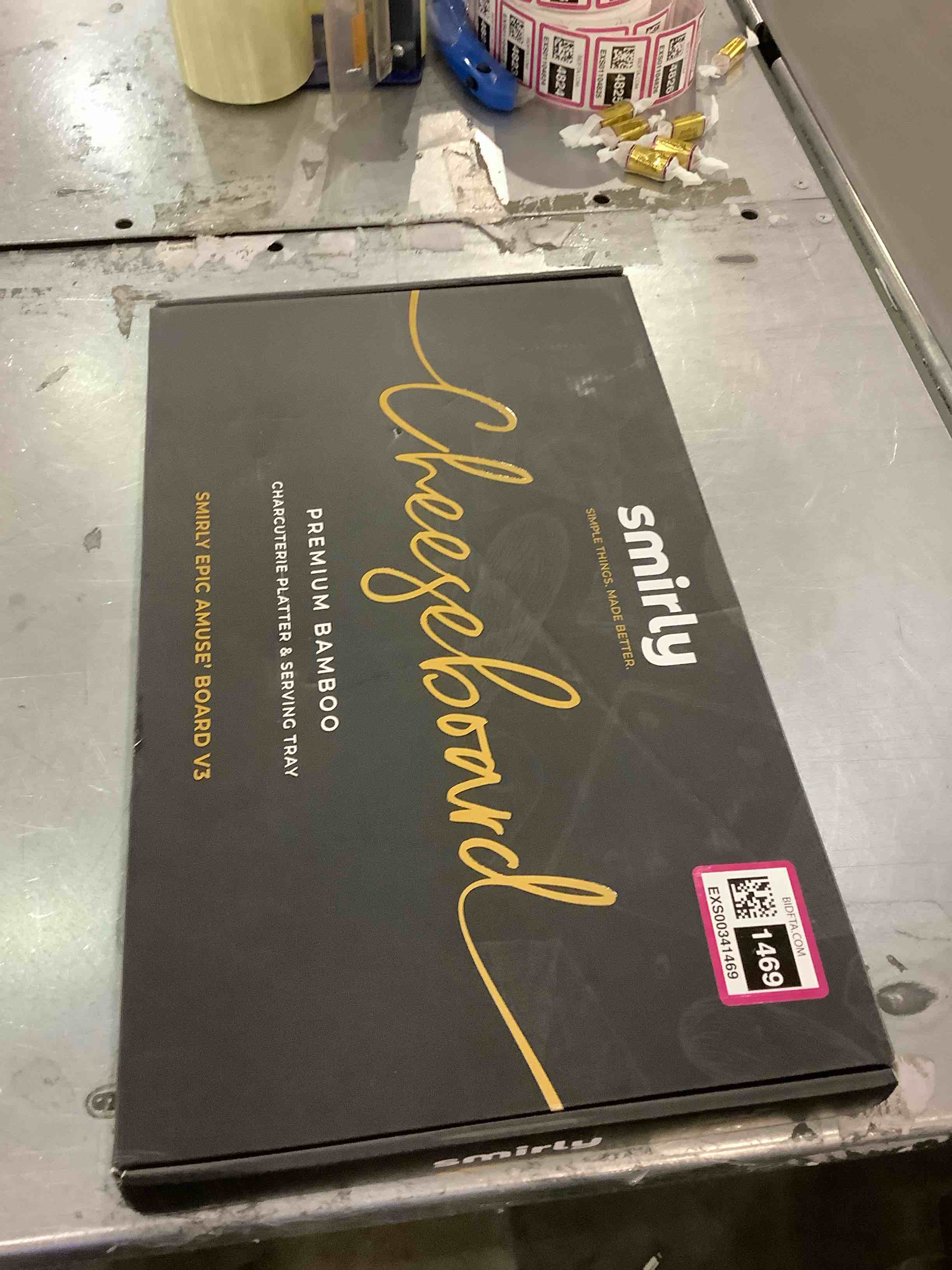 https://s3.amazonaws.com/lotting-images-prod/BargainHunt/EXS00341469_1707222837096.jpeg
