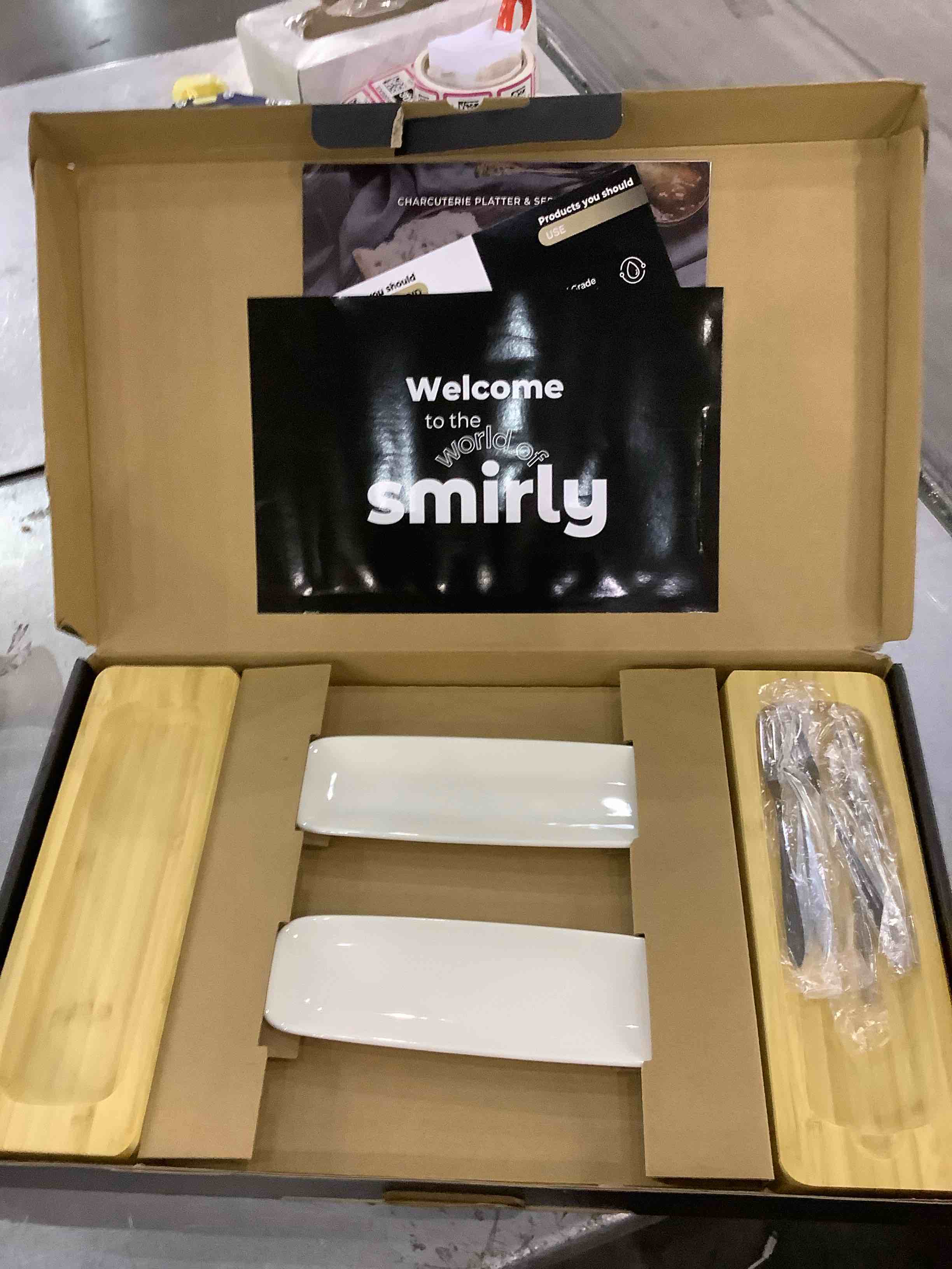 https://s3.amazonaws.com/lotting-images-prod/BargainHunt/EXS00341469_1707222848230.jpeg