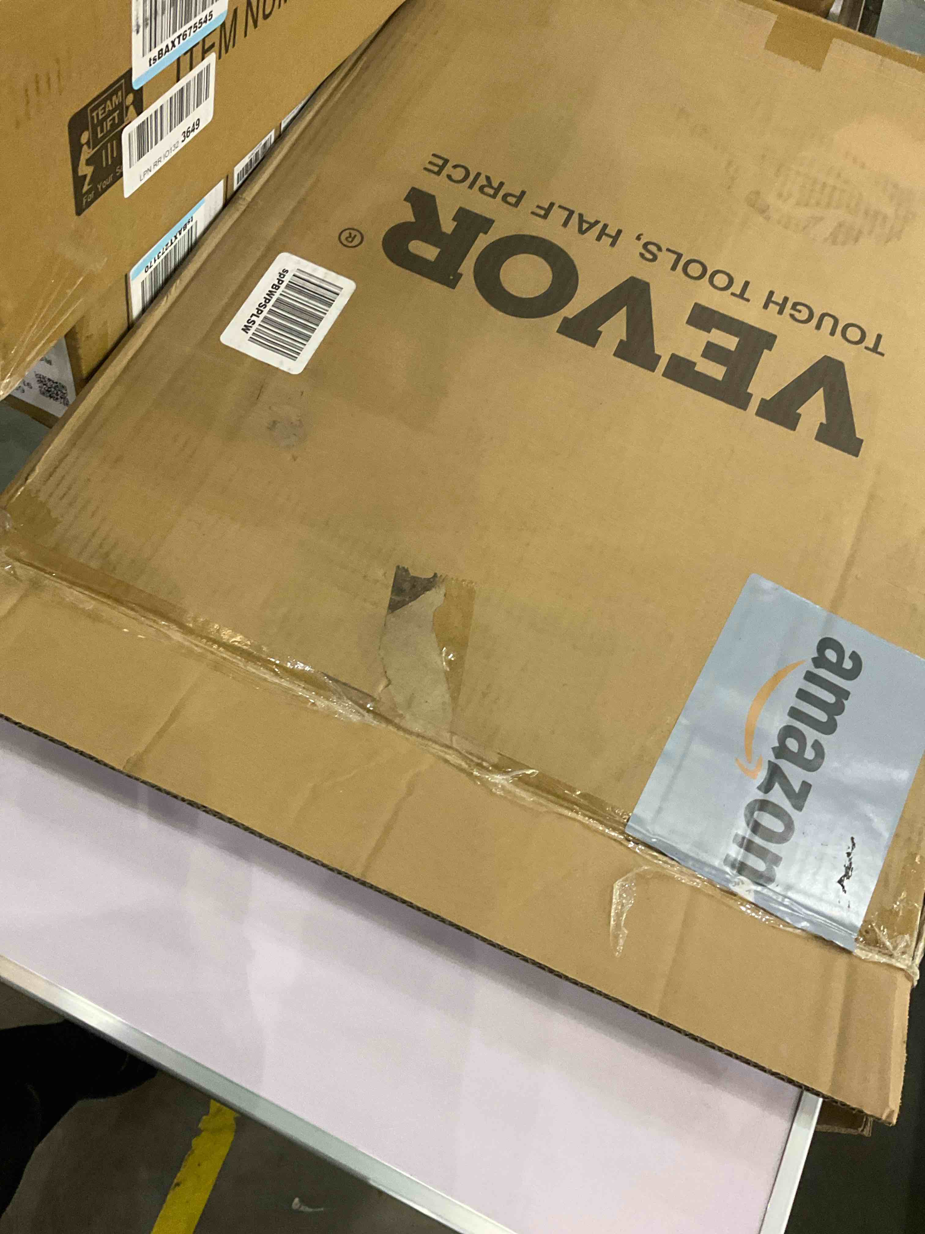 https://s3.amazonaws.com/lotting-images-prod/BargainHunt/EXS00380004_1715094258139.jpeg