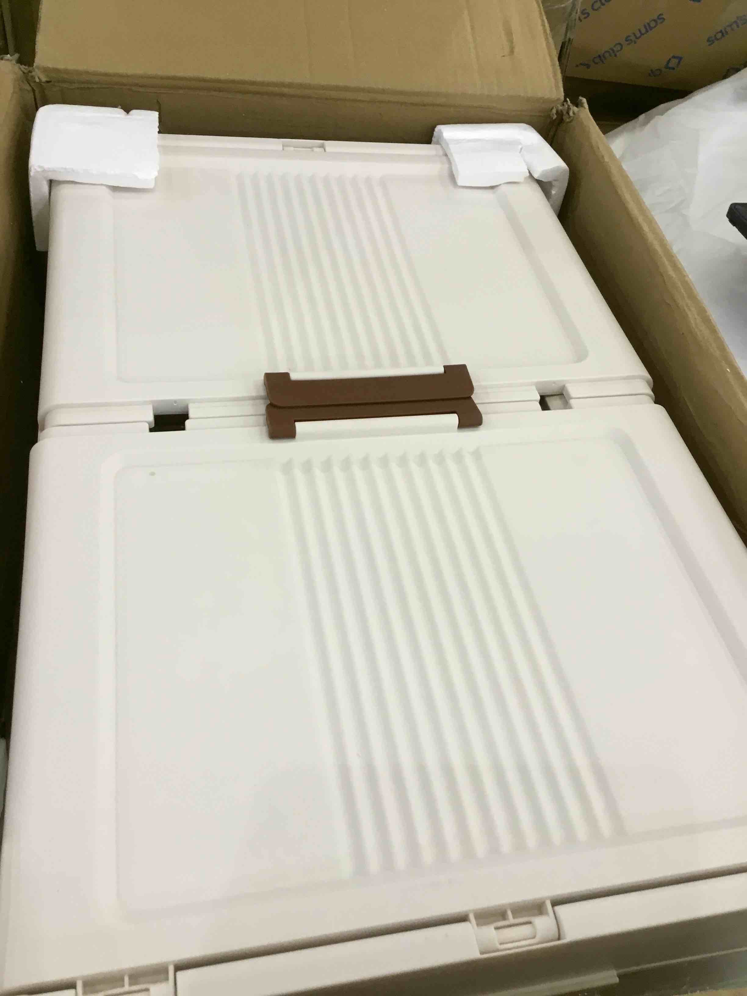 https://s3.amazonaws.com/lotting-images-prod/BargainHunt/EXS00380106_1716299726403.jpeg