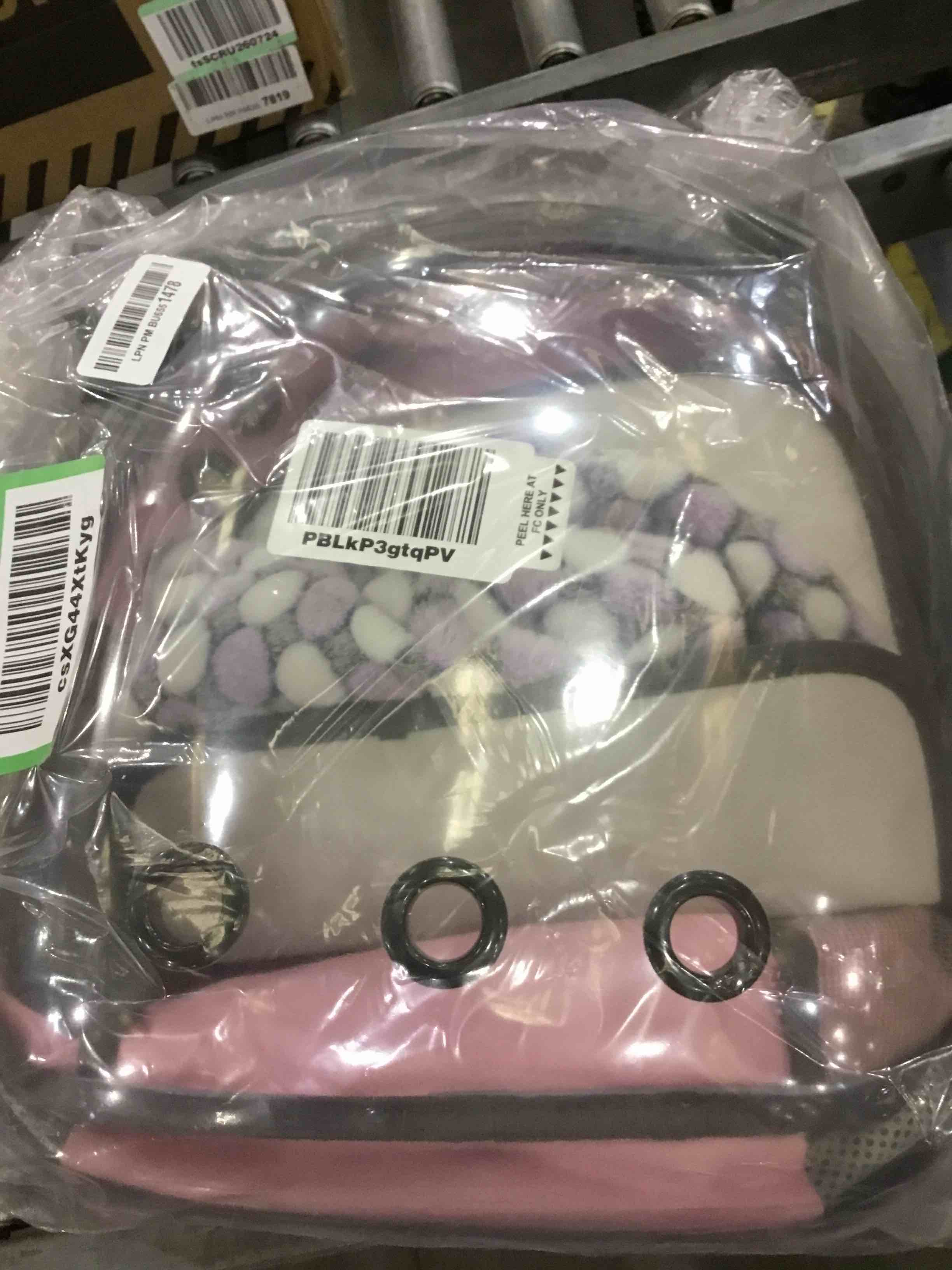 https://s3.amazonaws.com/lotting-images-prod/BargainHunt/EXS00380257_1716465927159.jpeg
