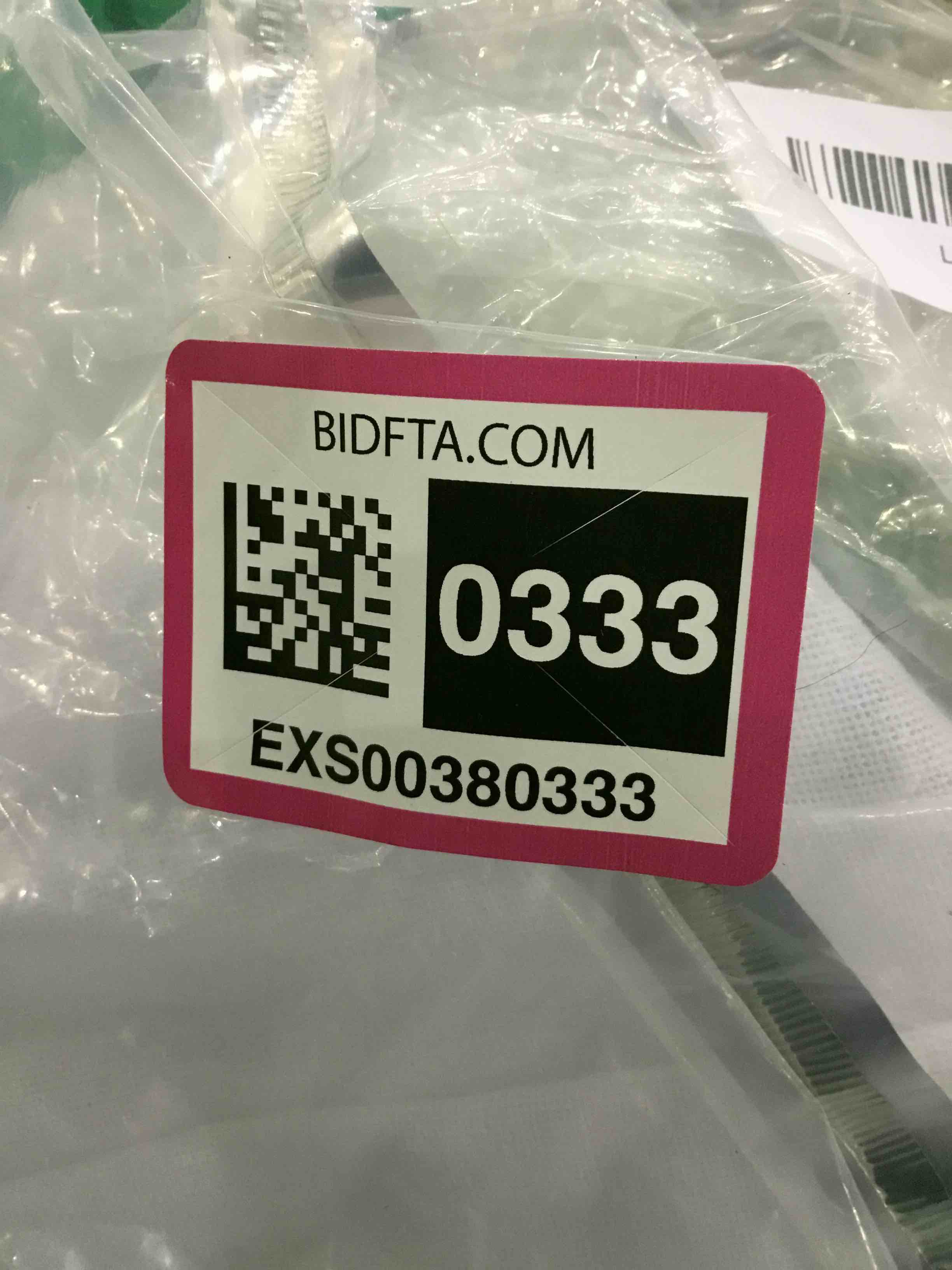 https://s3.amazonaws.com/lotting-images-prod/BargainHunt/EXS00380333_1716895385017.jpeg