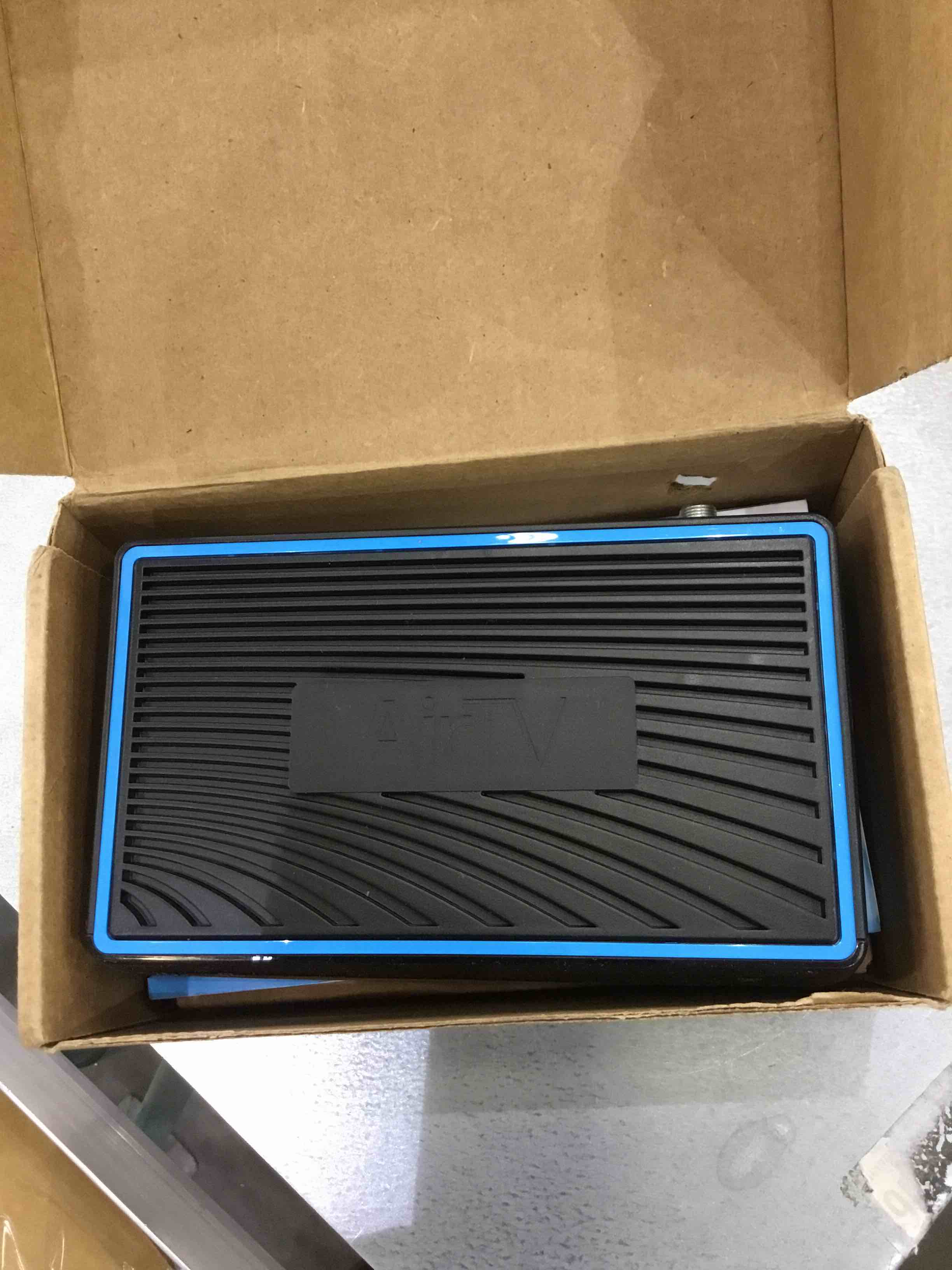 https://s3.amazonaws.com/lotting-images-prod/BargainHunt/EXS00380476_1717072935598.jpeg