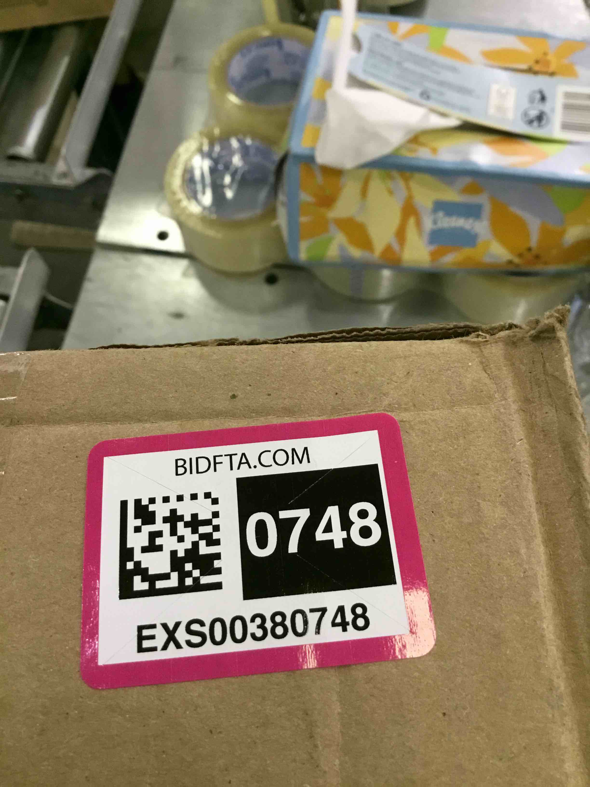 https://s3.amazonaws.com/lotting-images-prod/BargainHunt/EXS00380748_1717425963372.jpeg