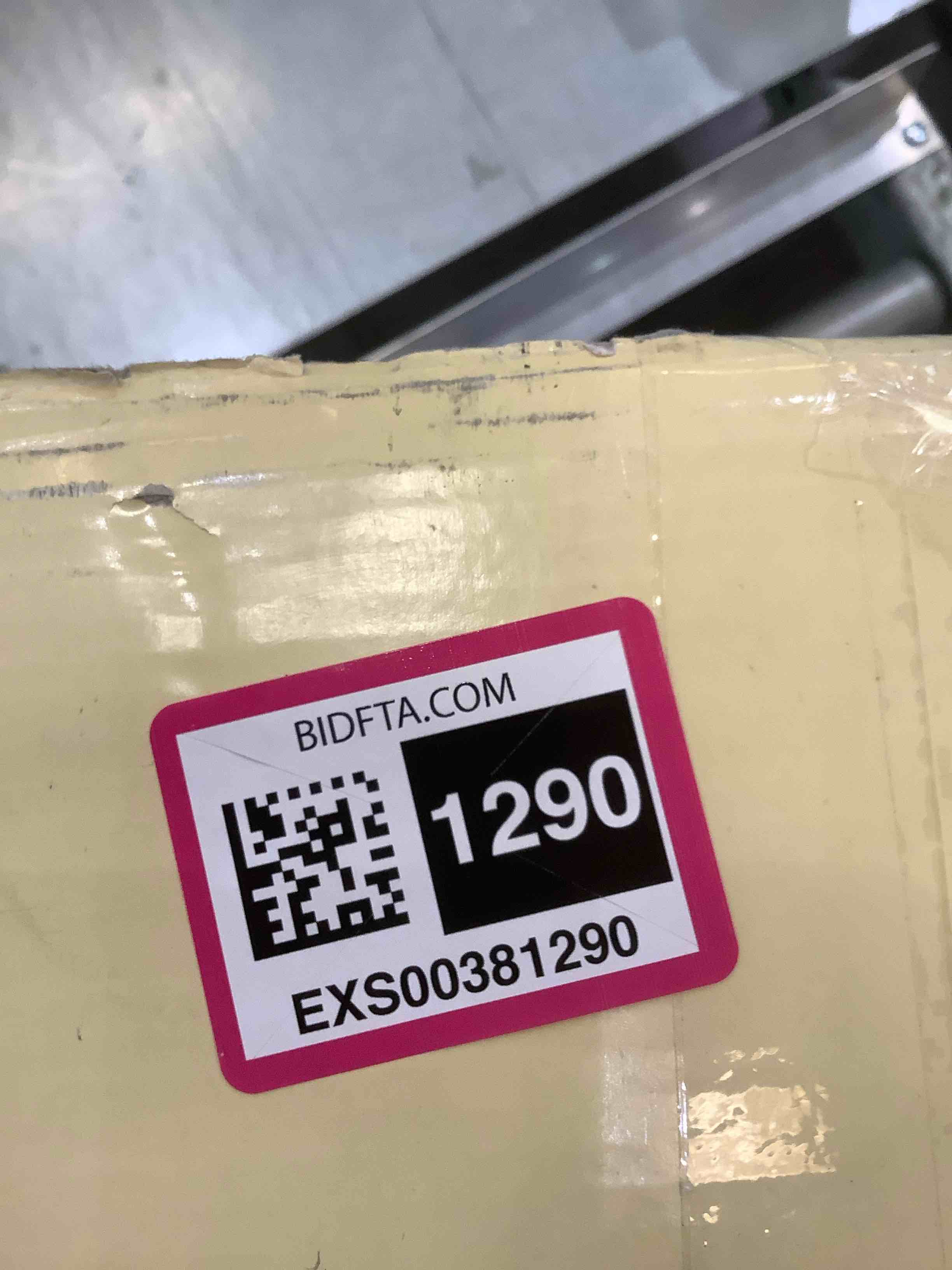https://s3.amazonaws.com/lotting-images-prod/BargainHunt/EXS00381290_1717004255923.jpeg
