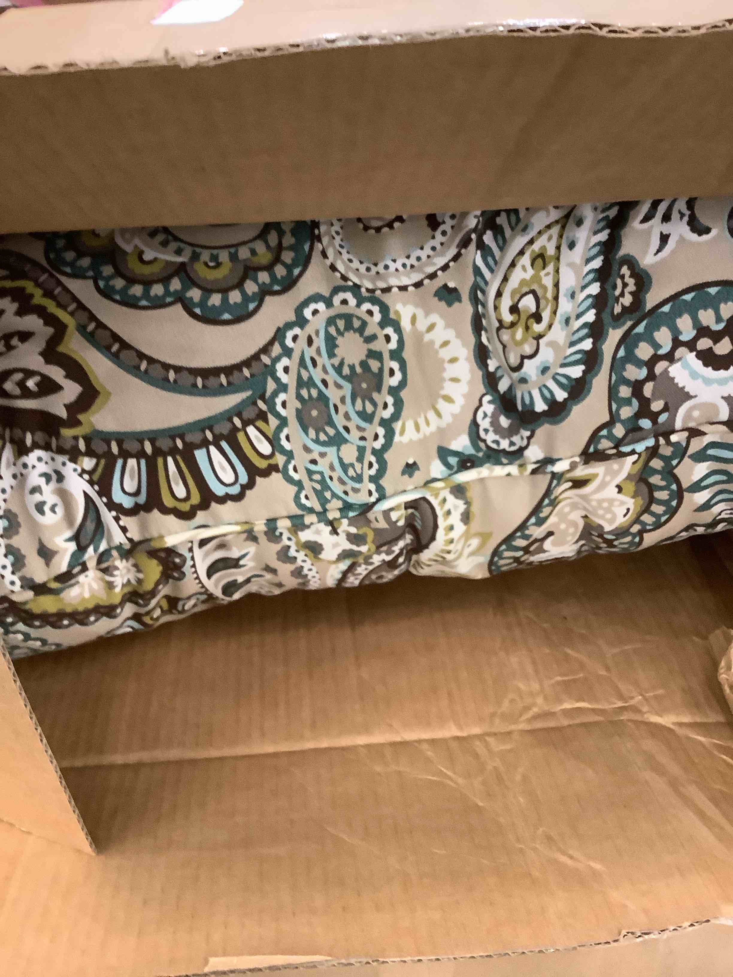 https://s3.amazonaws.com/lotting-images-prod/BargainHunt/EXS00381292_1717007200586.jpeg