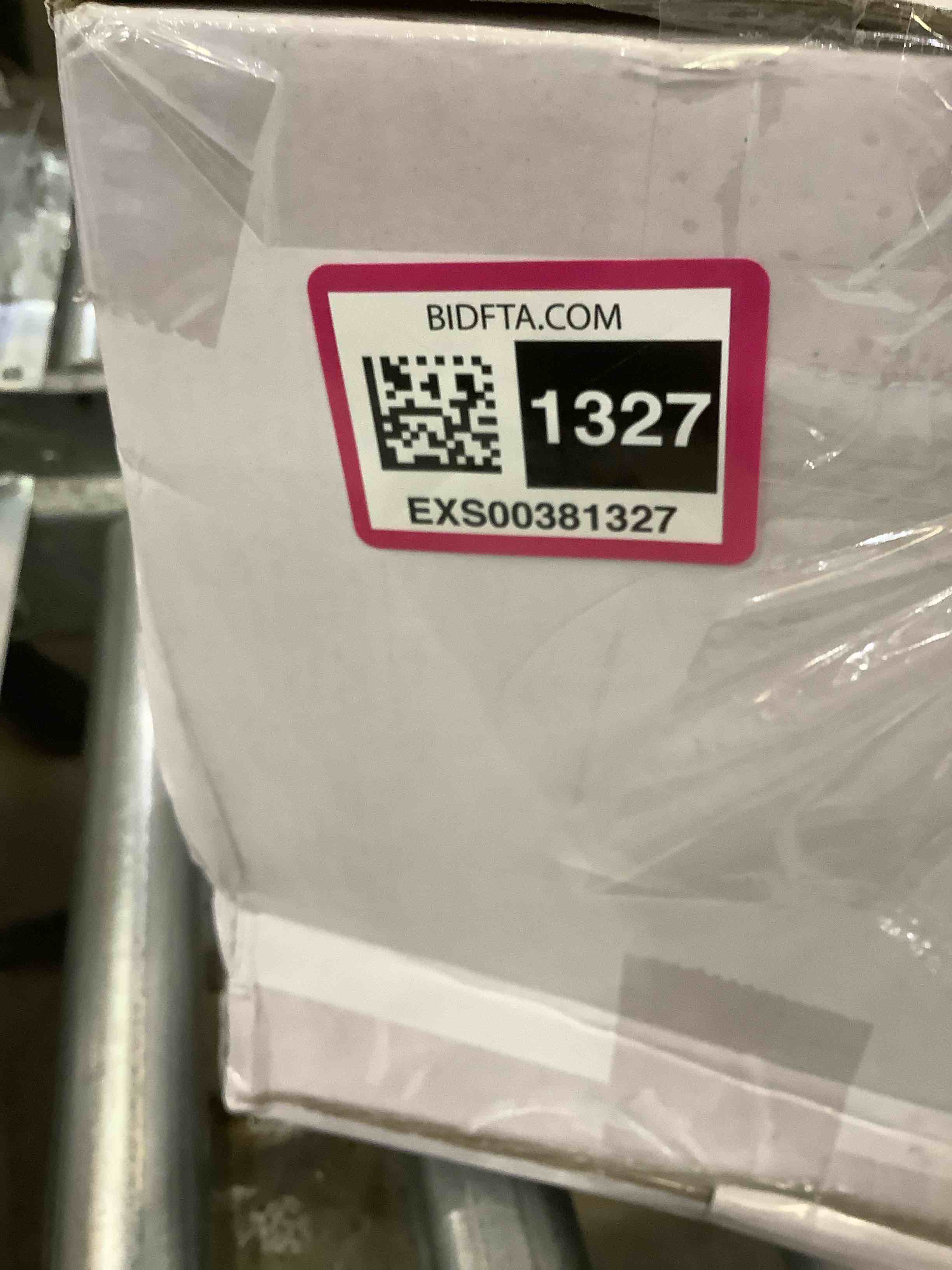 https://s3.amazonaws.com/lotting-images-prod/BargainHunt/EXS00381327_1717081406562.jpeg