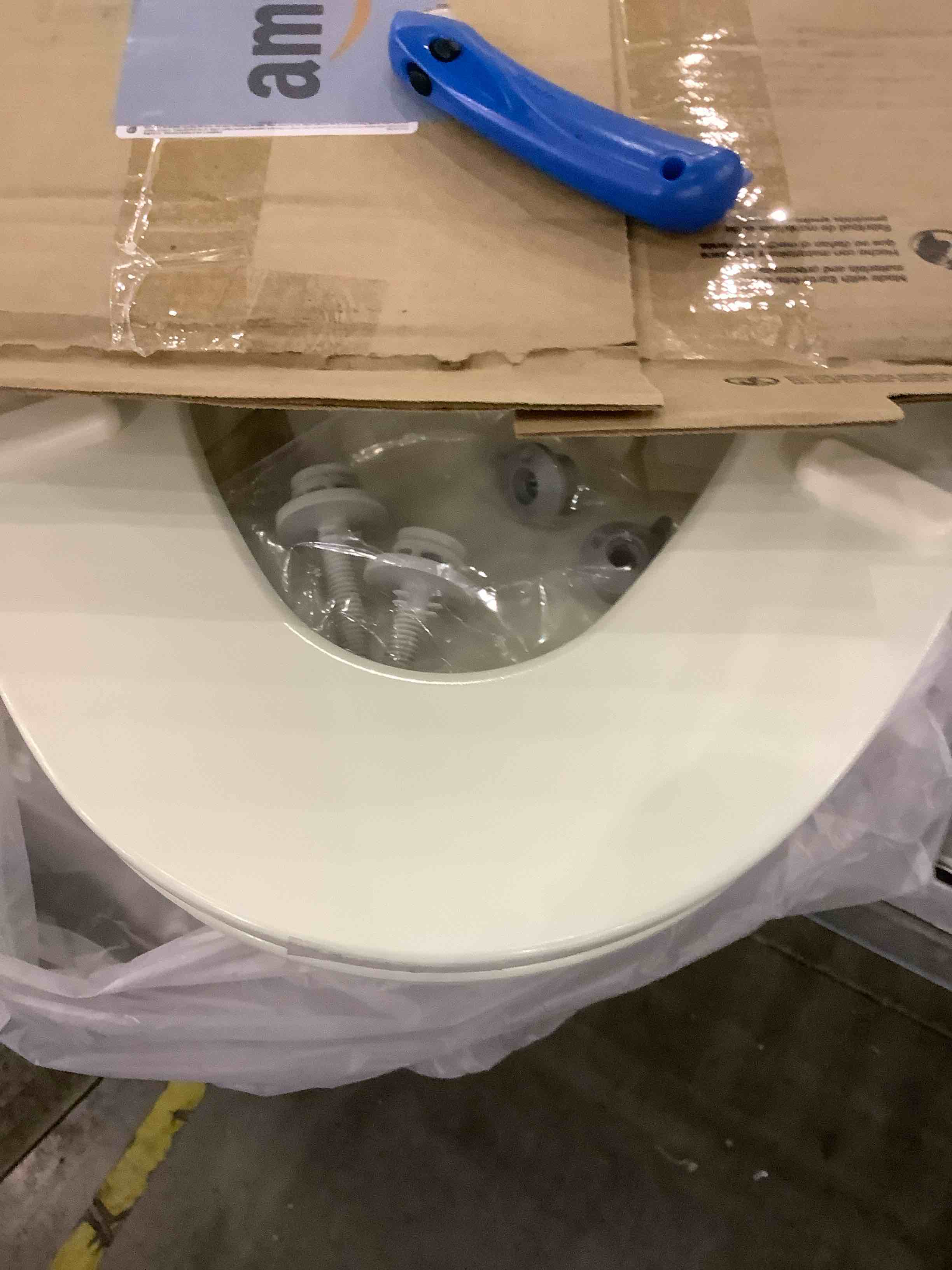 https://s3.amazonaws.com/lotting-images-prod/BargainHunt/EXS00381359_1717156127166.jpeg