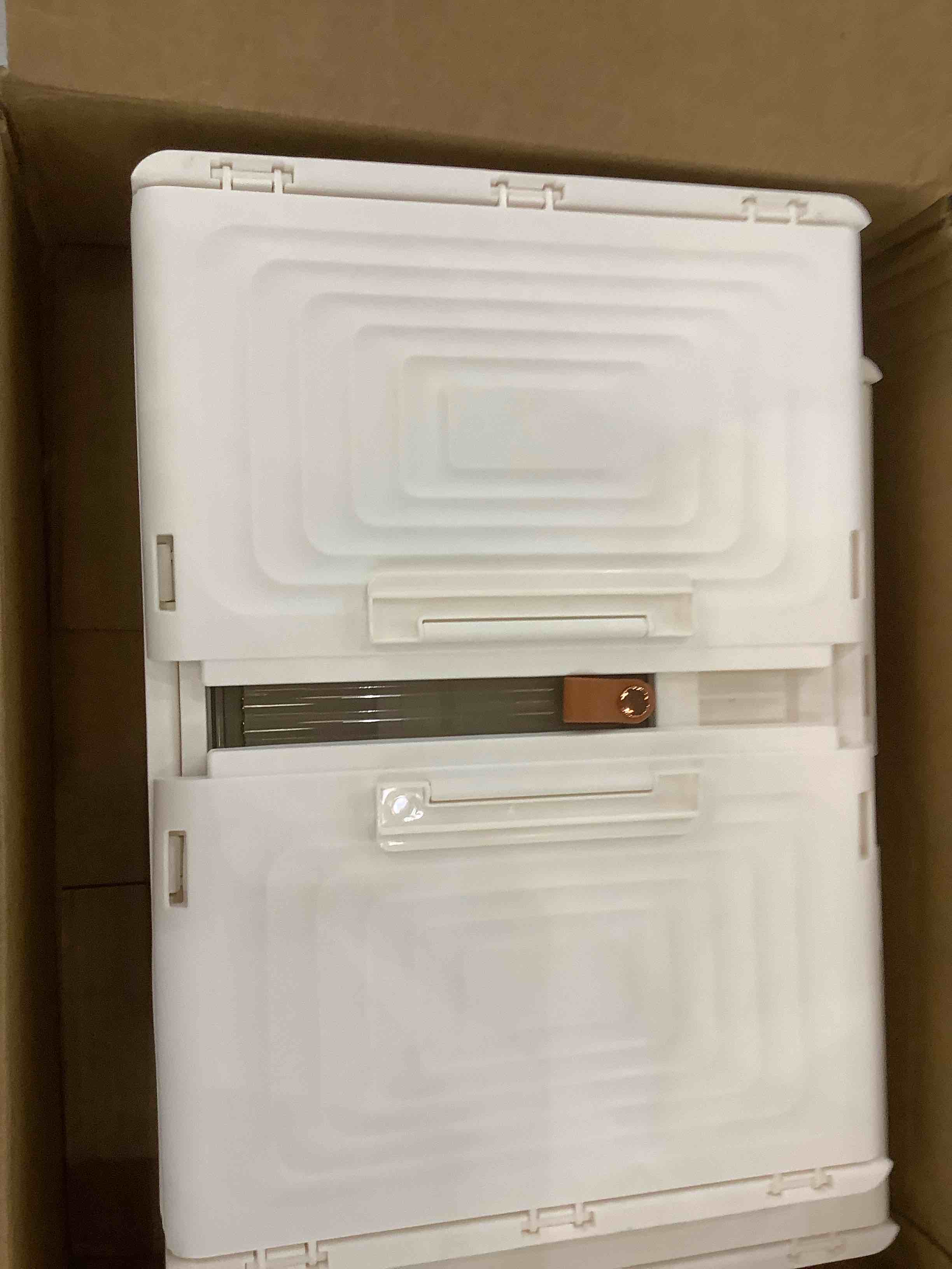 https://s3.amazonaws.com/lotting-images-prod/BargainHunt/EXS00381445_1717422413491.jpeg