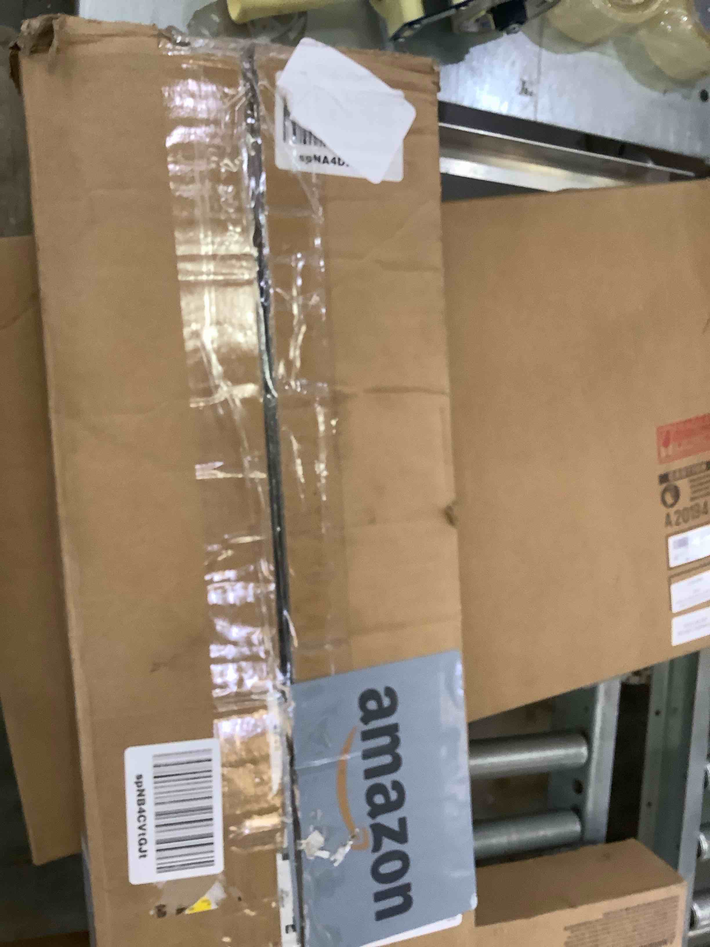 https://s3.amazonaws.com/lotting-images-prod/BargainHunt/EXS00381471_1717427756519.jpeg
