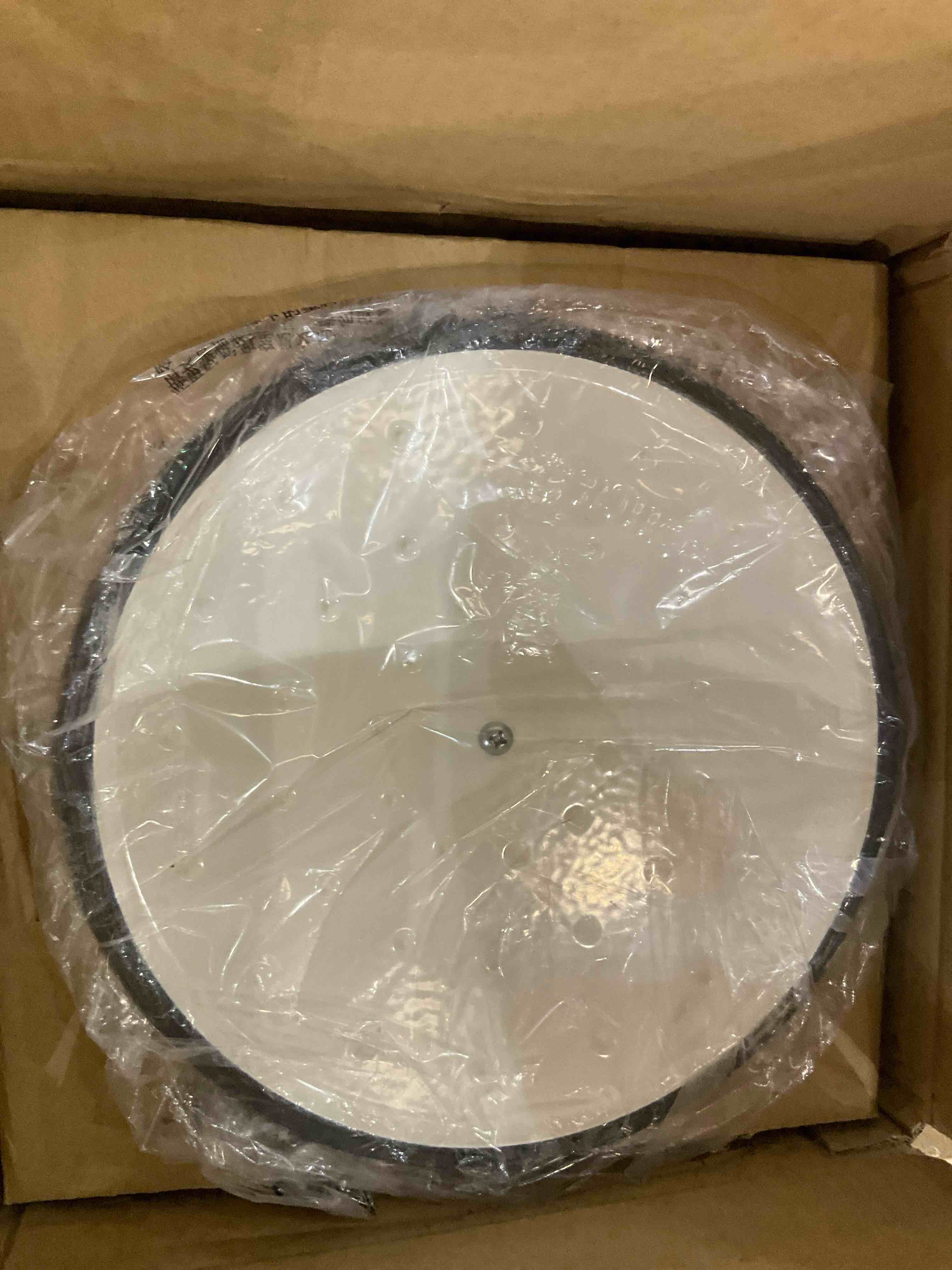 https://s3.amazonaws.com/lotting-images-prod/BargainHunt/EXS00381786_1715783300178.jpeg
